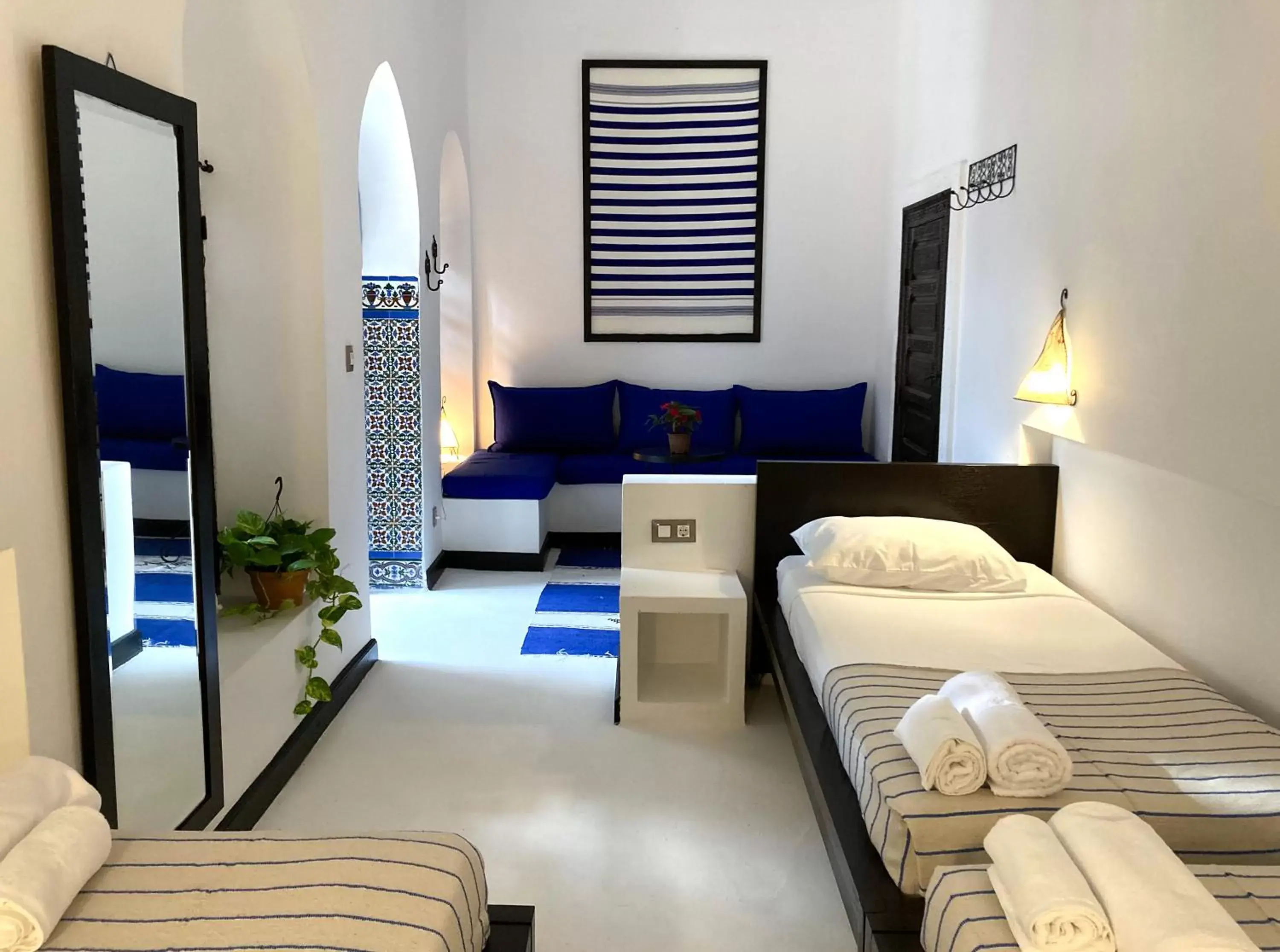 Comfort Triple Room in Dar Hannan Comfort Triple Room in Dar Hannan