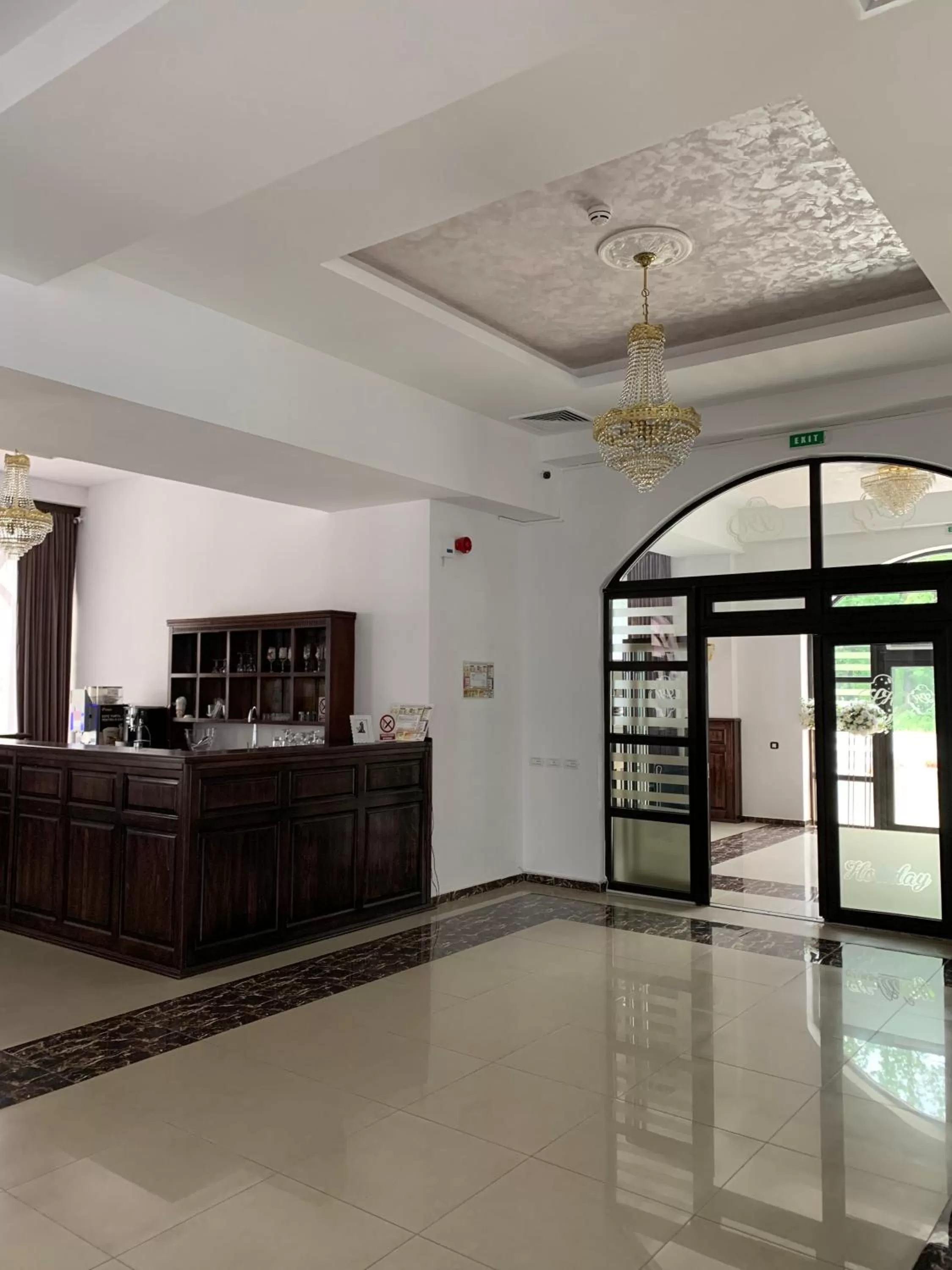 Lobby/Reception in Laura Holiday