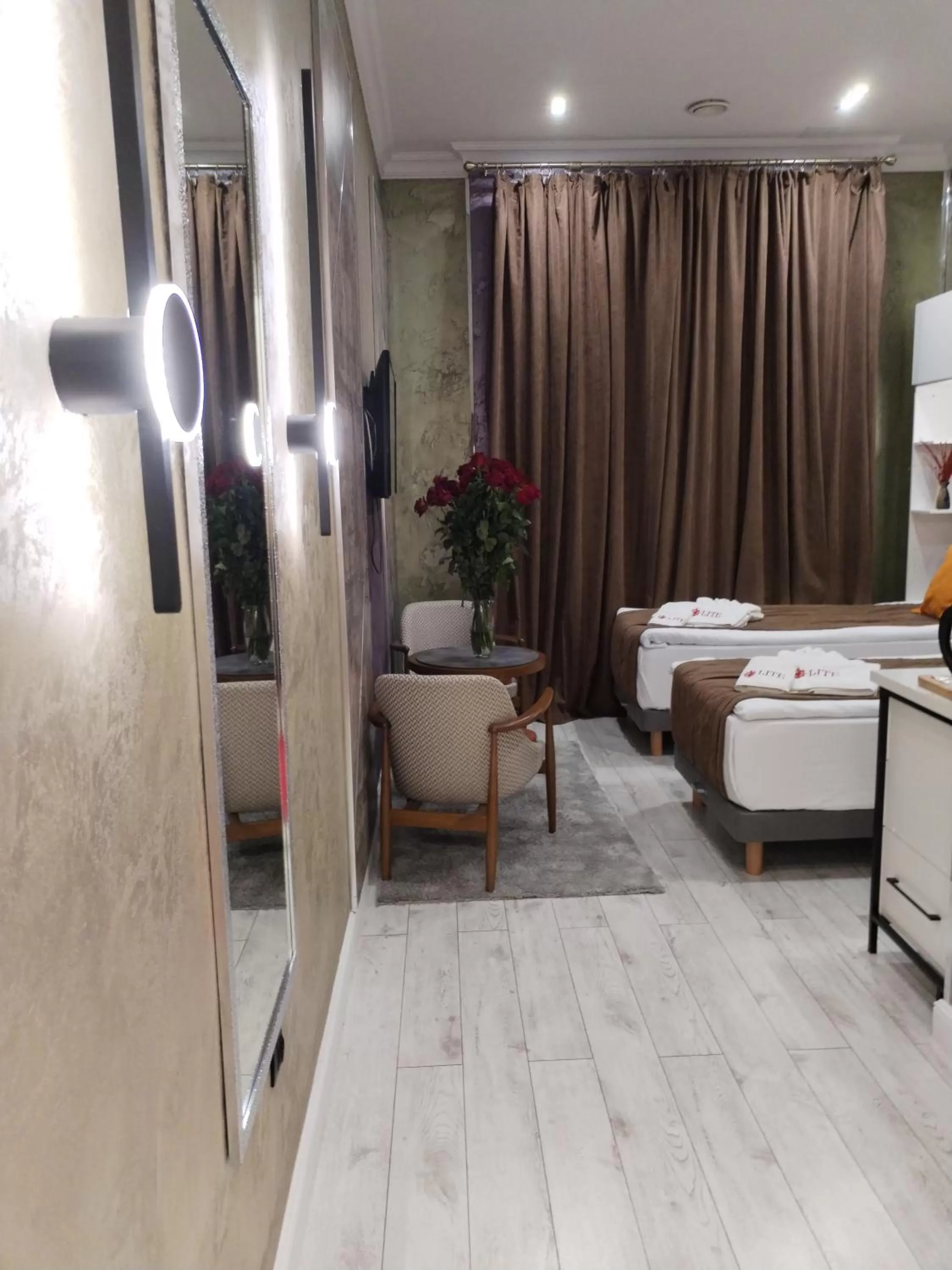 Bathroom in E-lite& Meatador