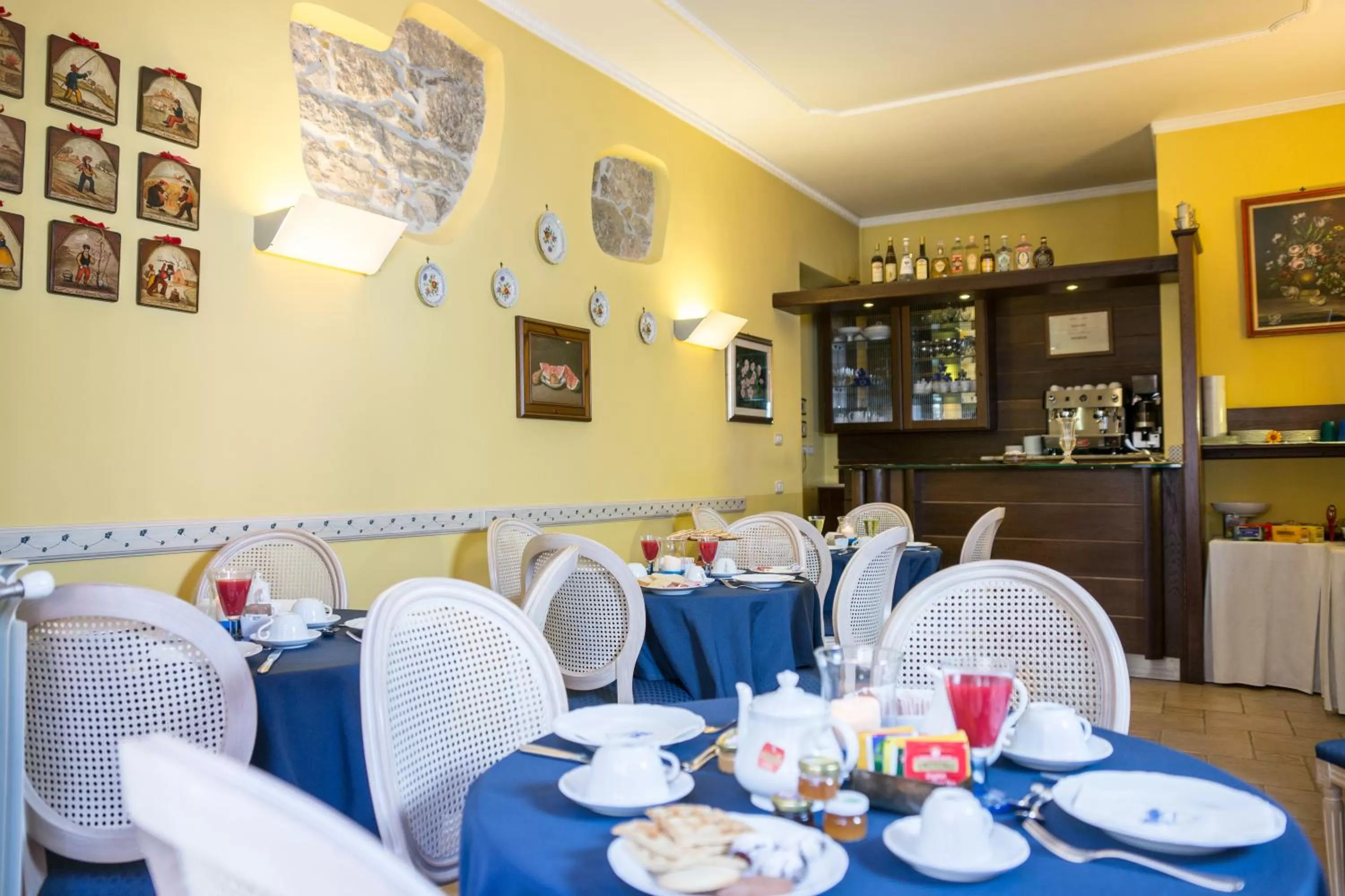 Lounge or bar in Hotel Il Tiglio