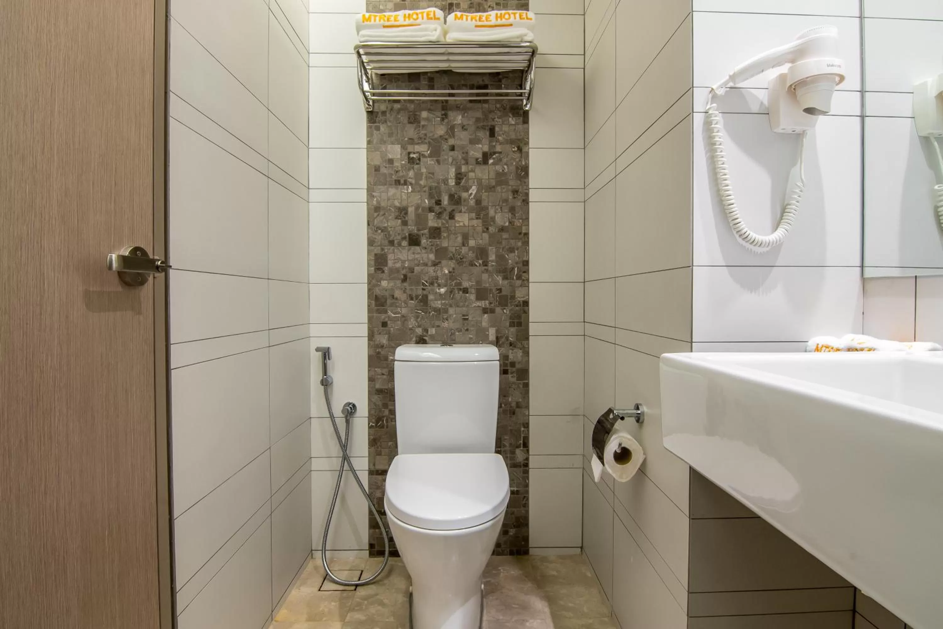 Toilet in MTREE Hotel