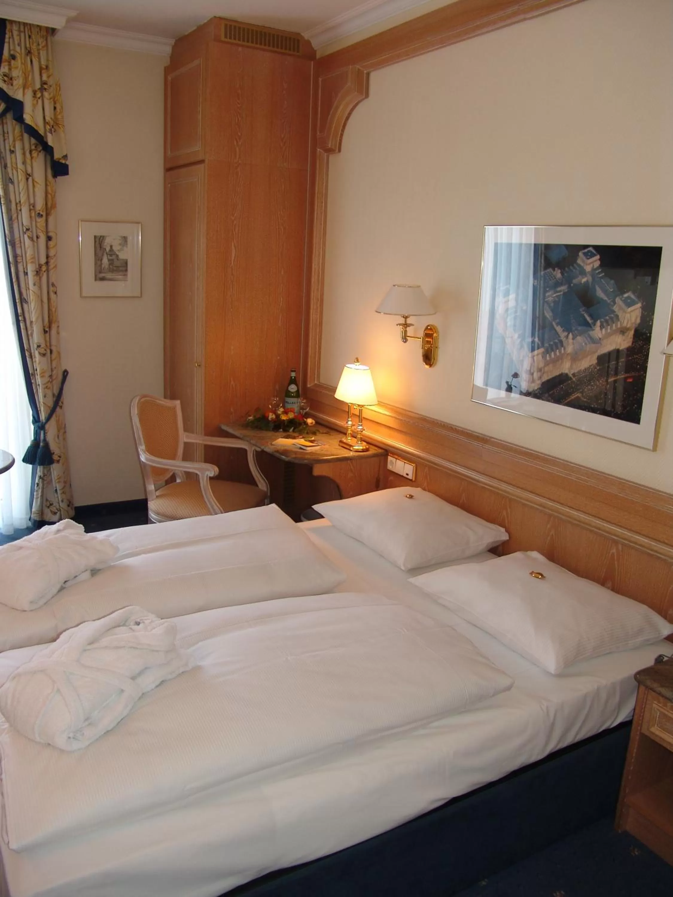 Family Room with Lake View in Ringhotel Seehof