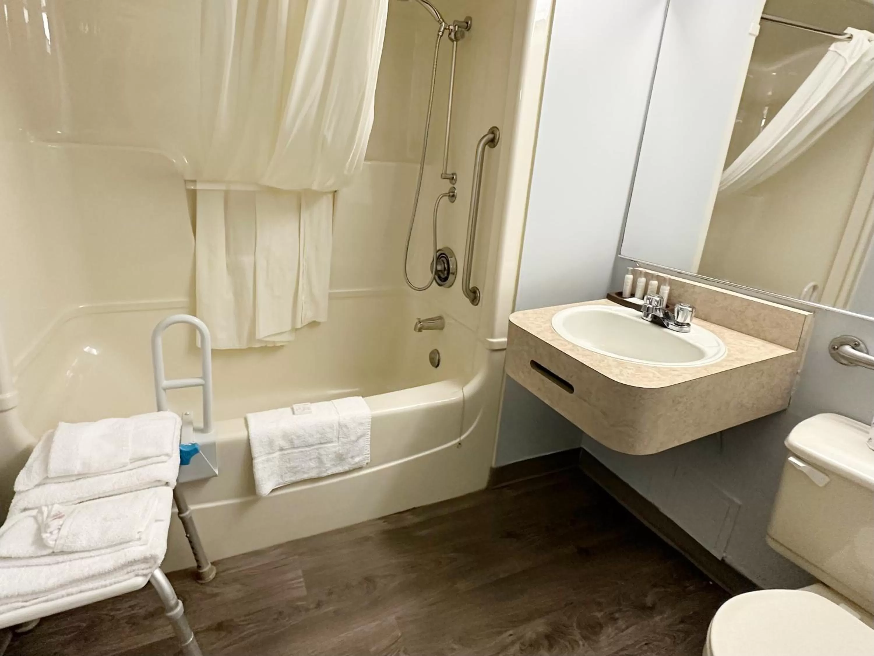 Shower in Travelodge by Wyndham Welland