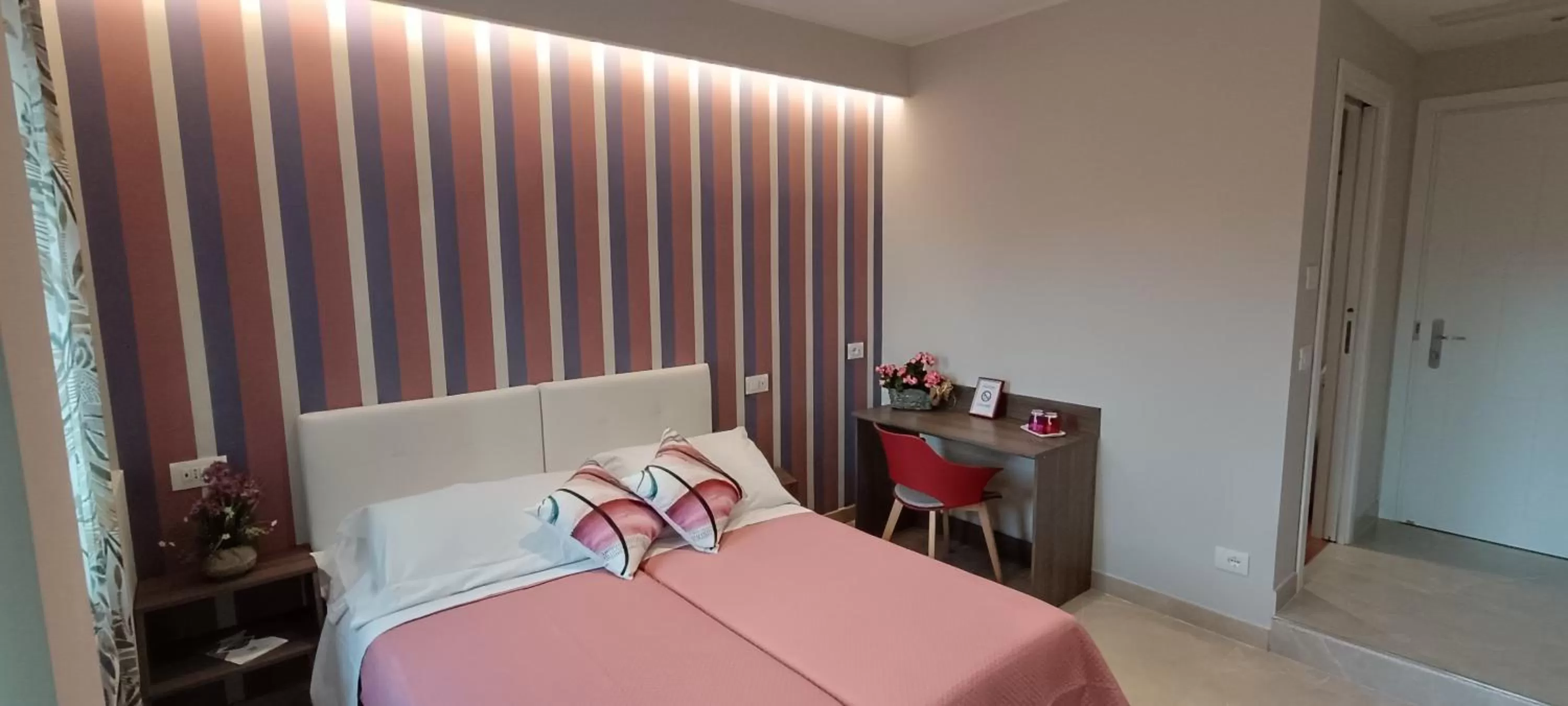 Bedroom, Bed in Maison Tullio Sorrento