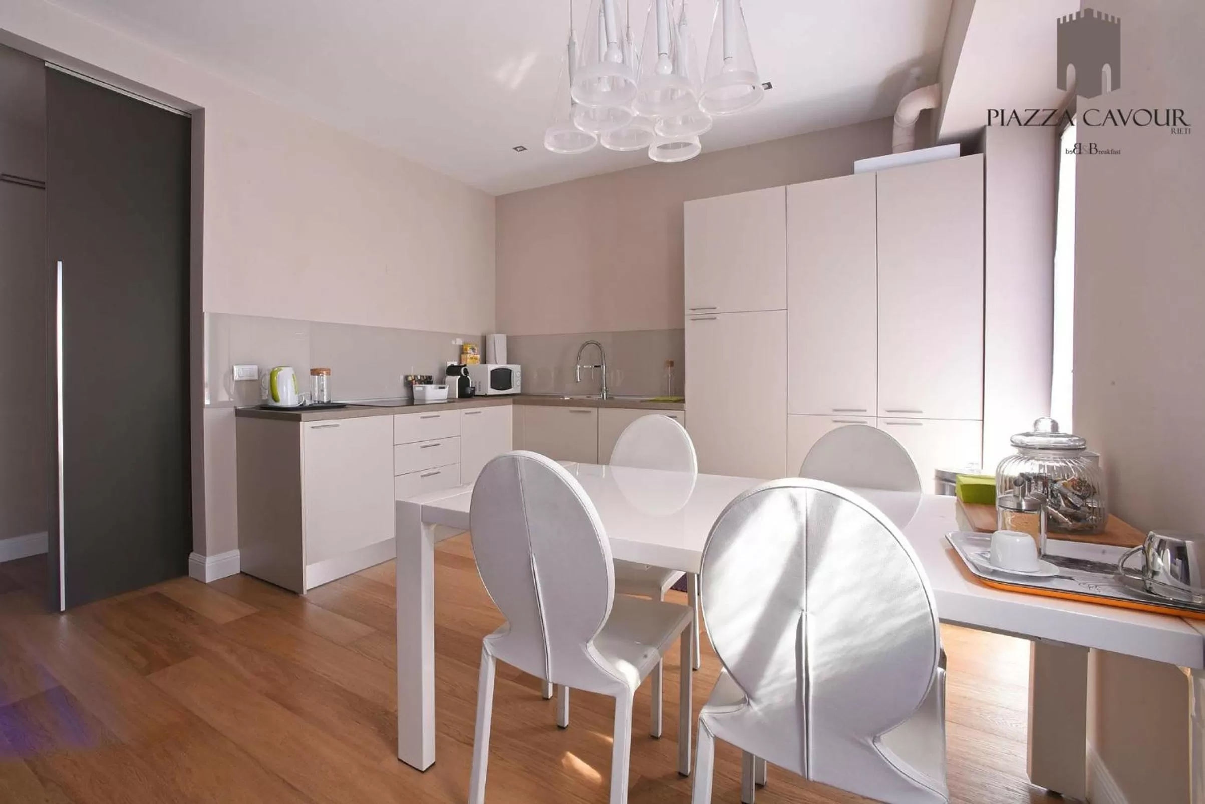 Kitchen/Kitchenette in B&B Piazza Cavour