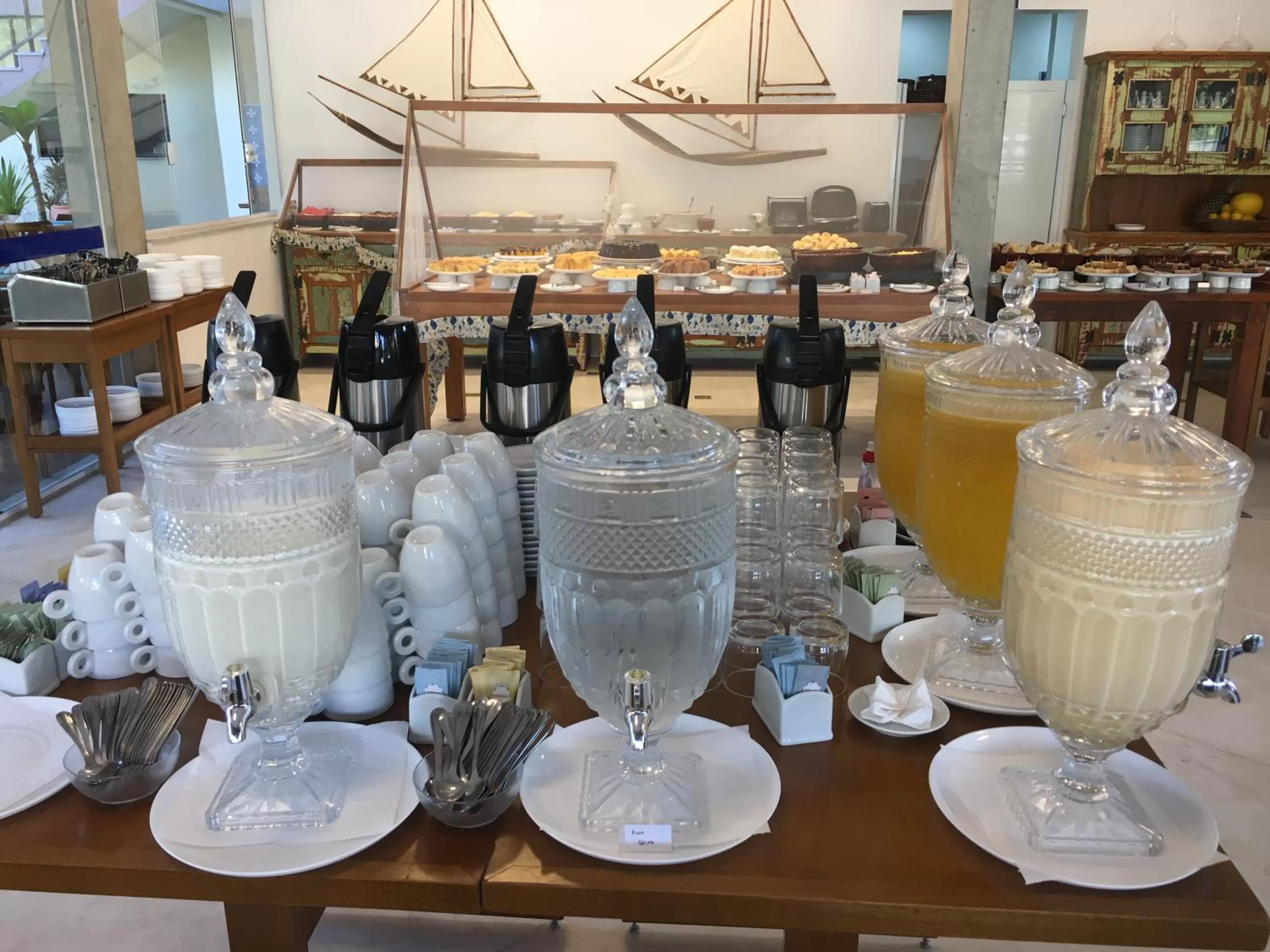 Restaurant/places to eat in Pousada Ilha Vitoria