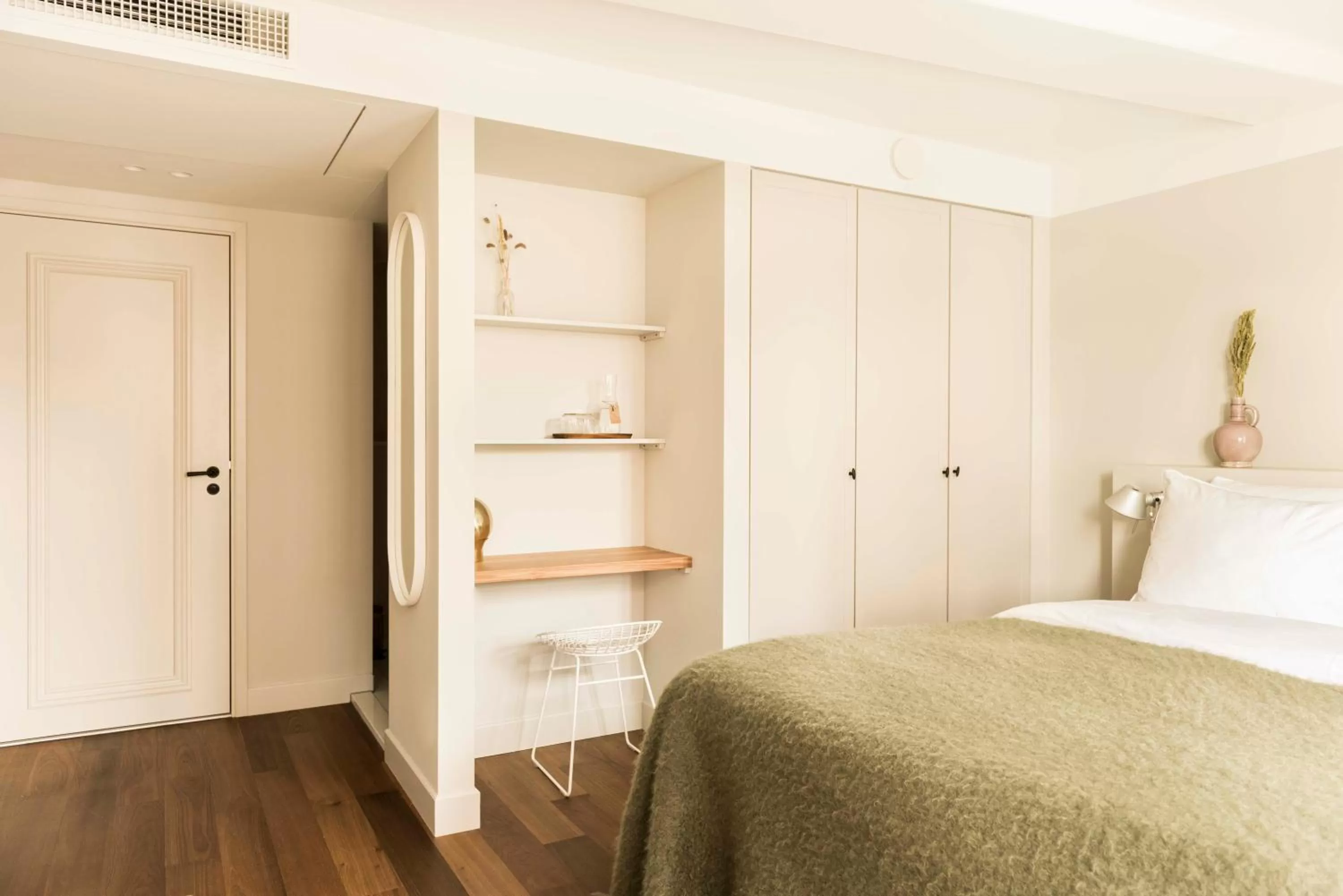 Photo of the whole room, Bed in Boutique Hotel Weesp