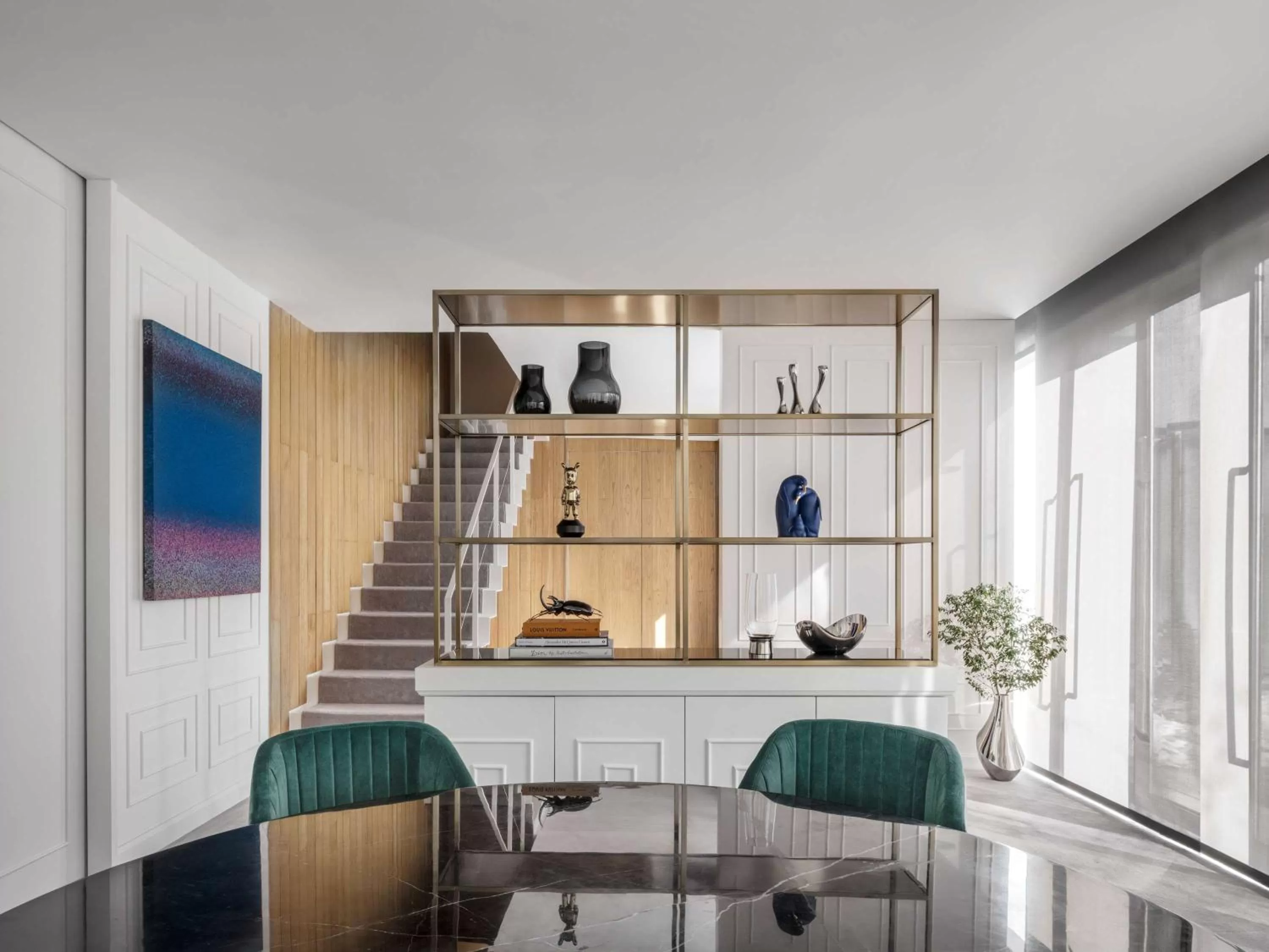 Photo of the whole room in The Opposite House