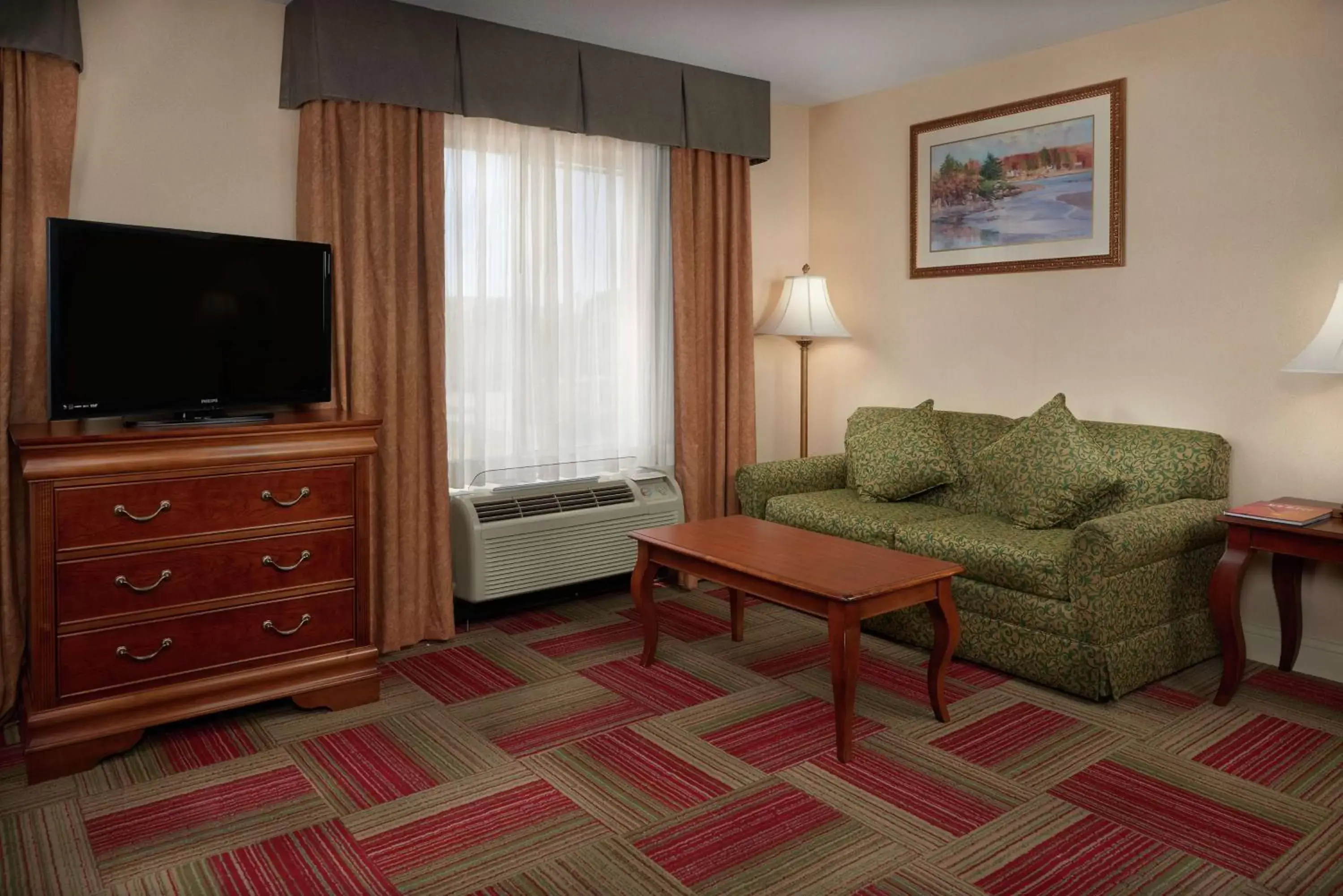 Queen Studio with Sofa Bed - Non-Smoking in Hampton Inn & Suites Roswell Queen Studio with Sofa Bed - Non-Smoking in Hampton Inn & Suites Roswell