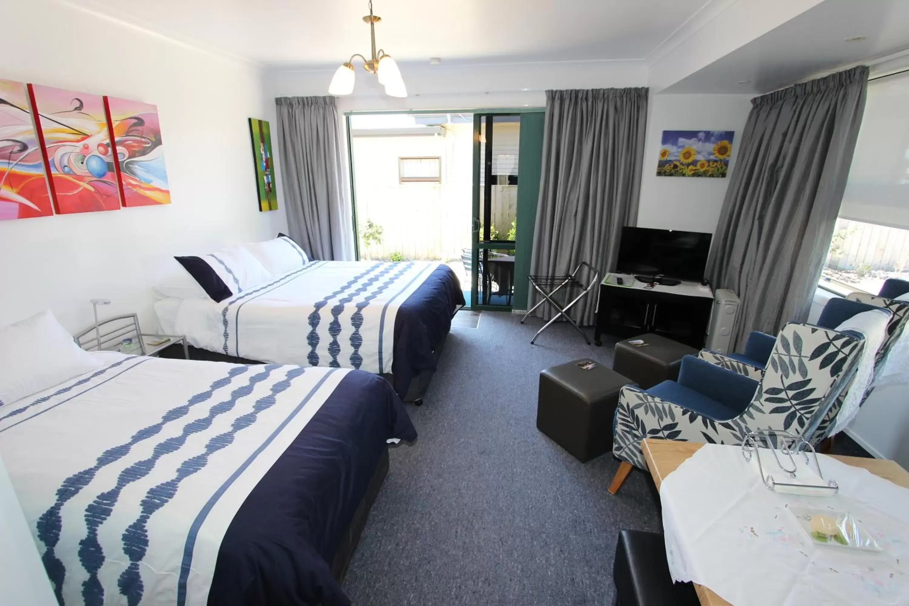 Dolbel Studio in Greenmeadows on Gloucester Dolbel Studio in Greenmeadows on Gloucester