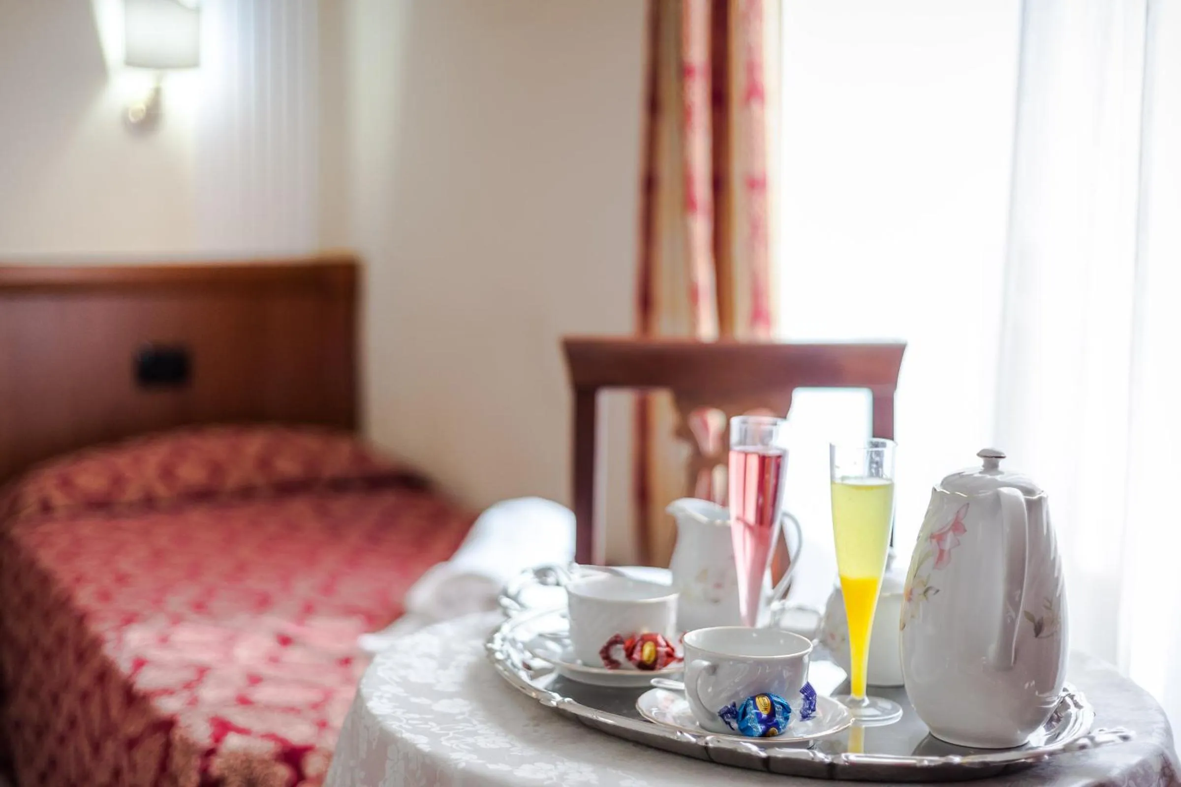 Bedroom, Bed in Hotel Suite Caesar