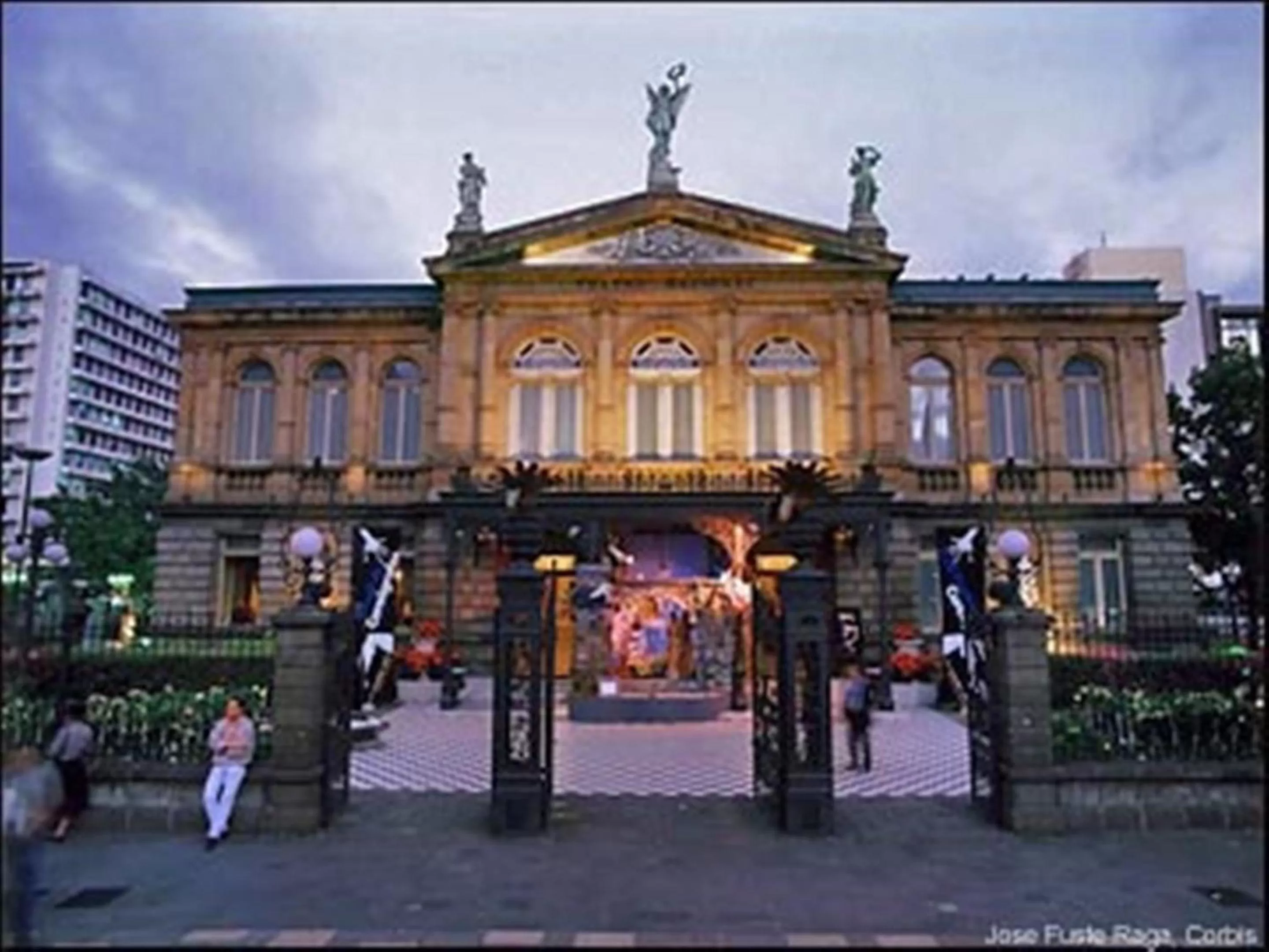 Bird's eye view in Hotel Quinta Avenida