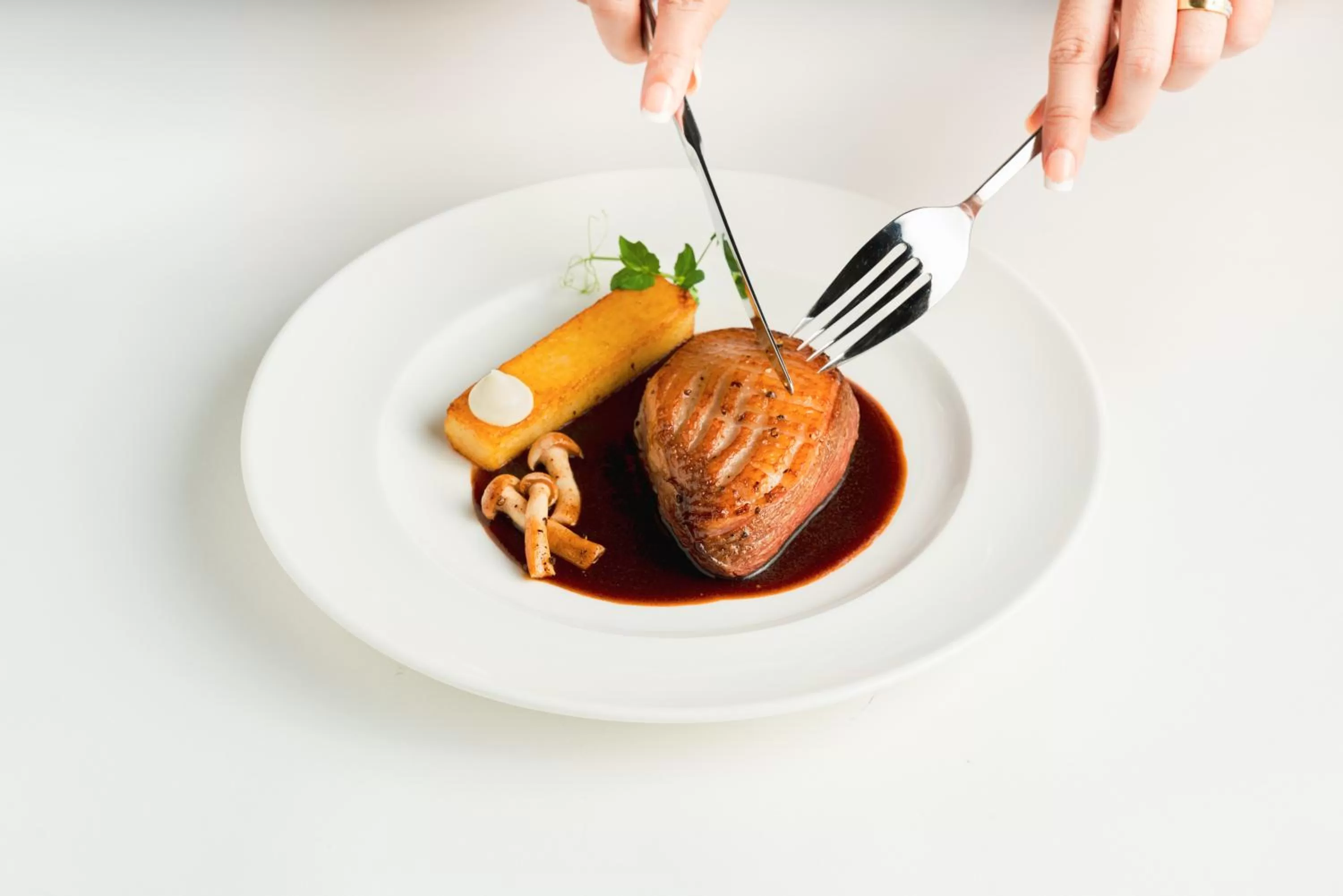 Restaurant/places to eat in Ibis Deira City Centre