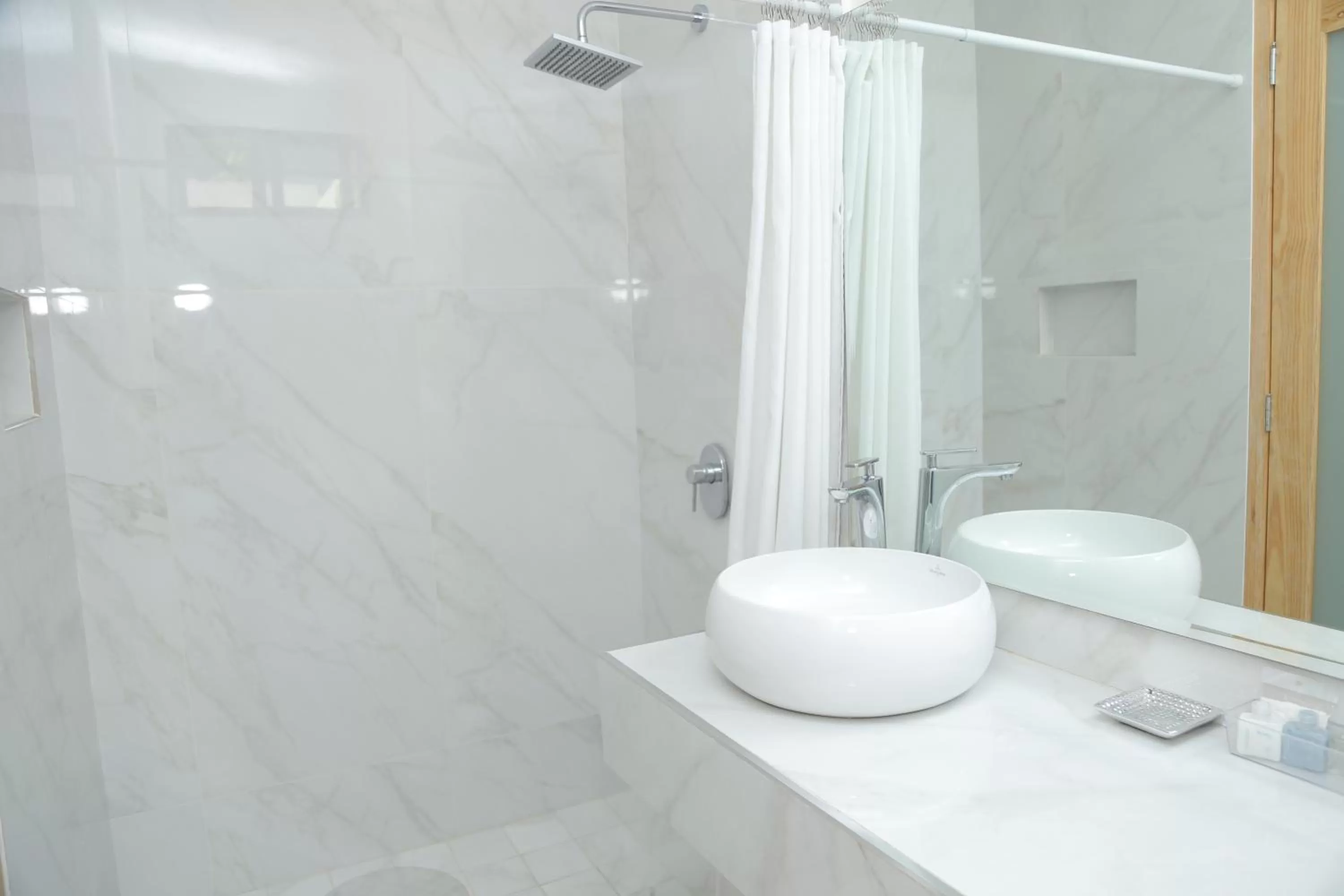 Shower in Kaleo Hotel Boutique