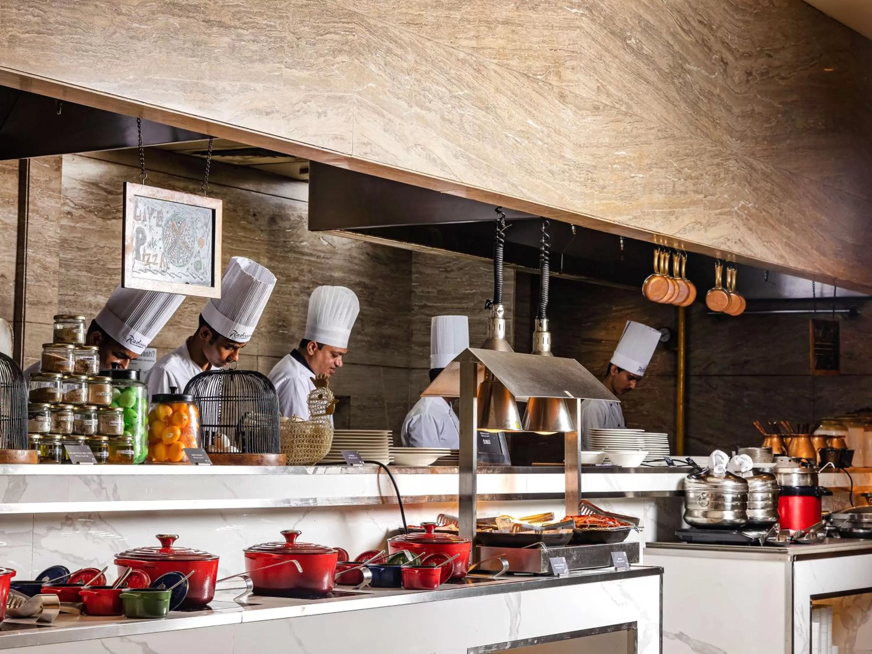 Restaurant/places to eat in Radisson Blu Faridabad