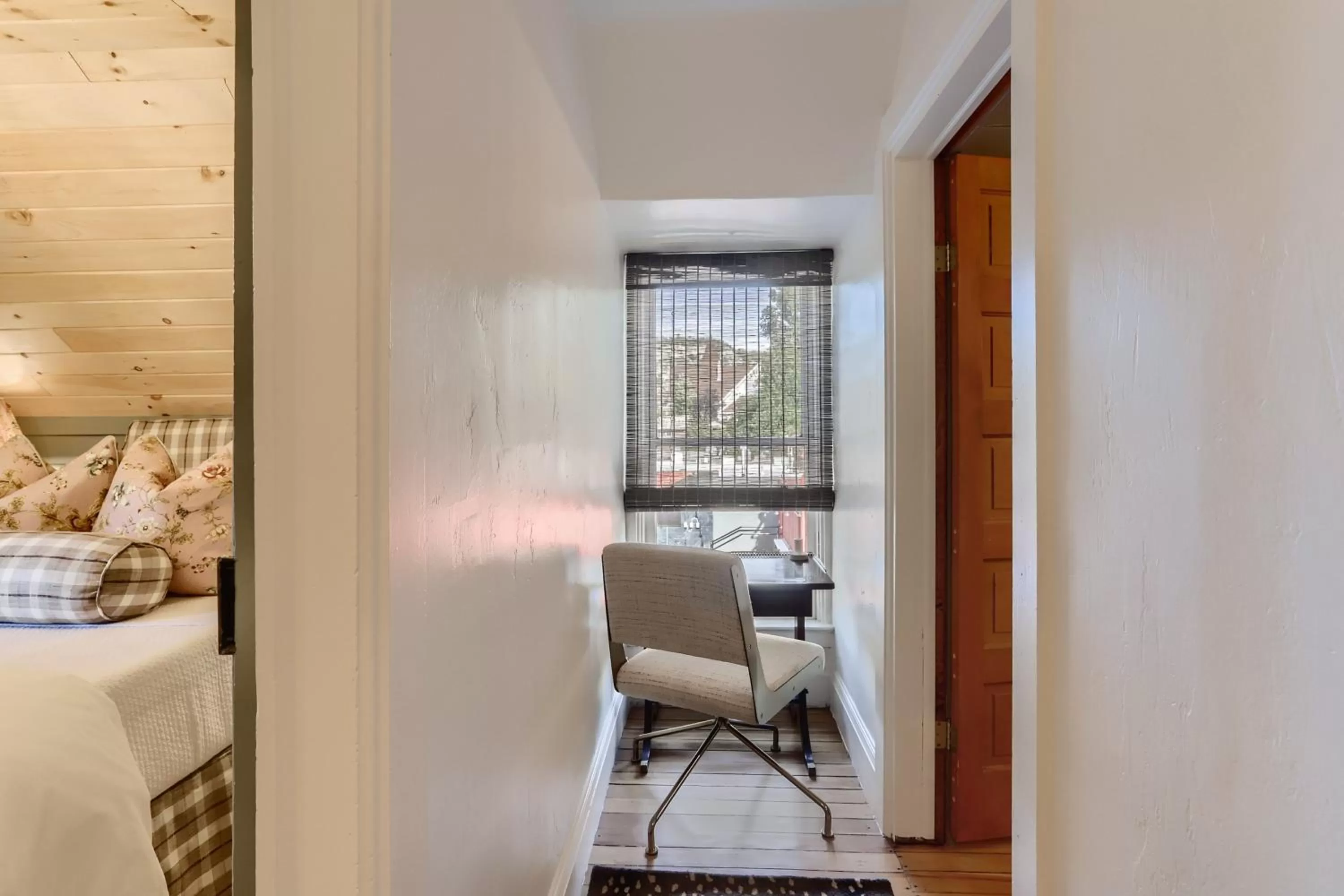 Guests, Bed in A-Lodge Lyons