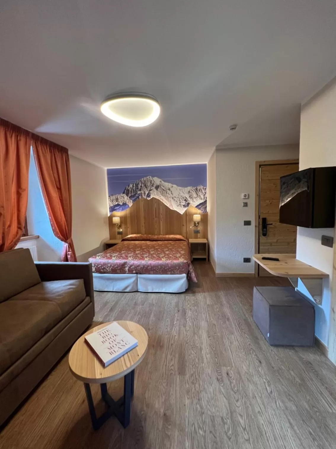 Bedroom in Hotel Des Glaciers