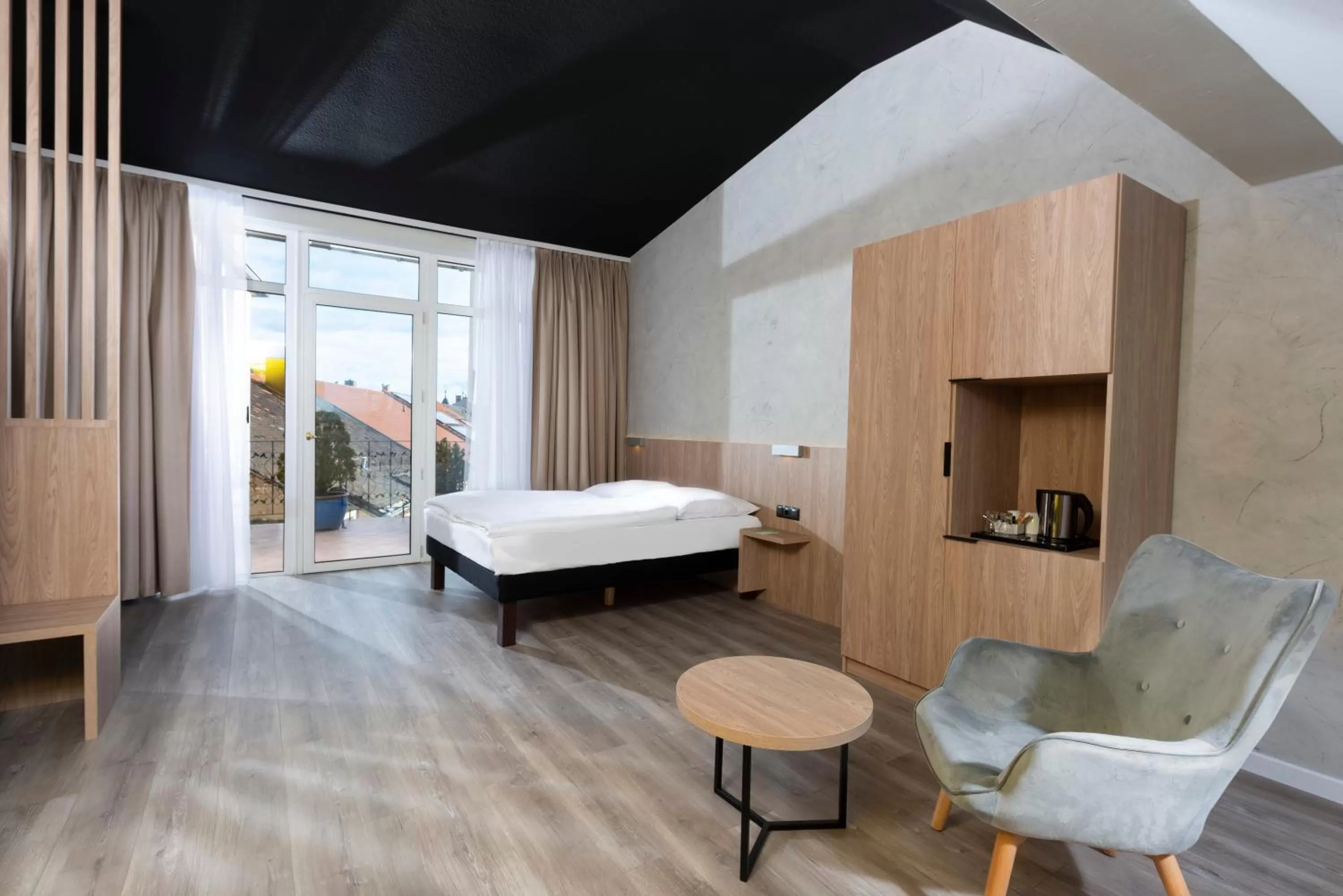 Photo of the whole room, Bed in ibis Styles Dresden Neustadt