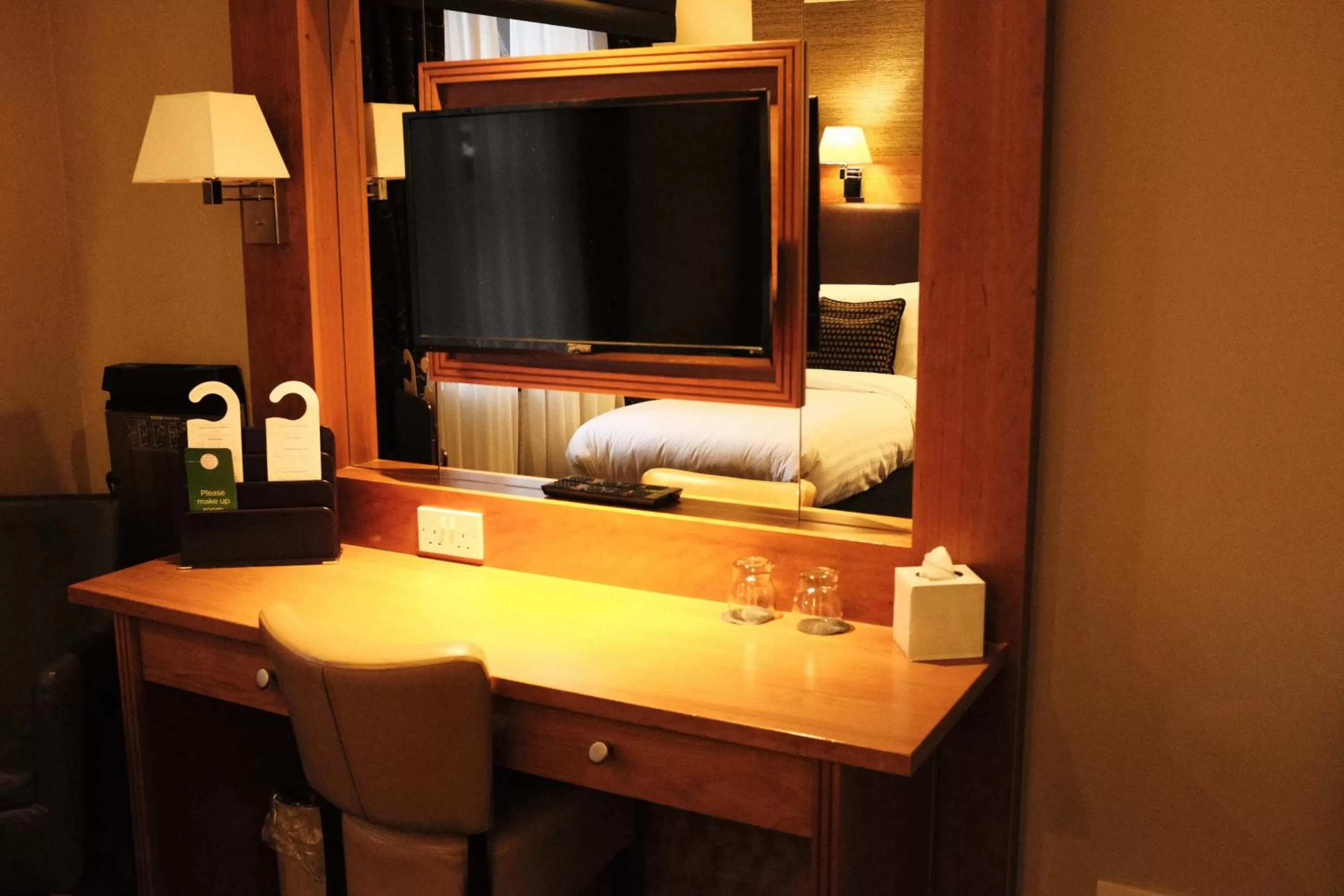 Bedroom, Bed in Best Western Garfield House Hotel