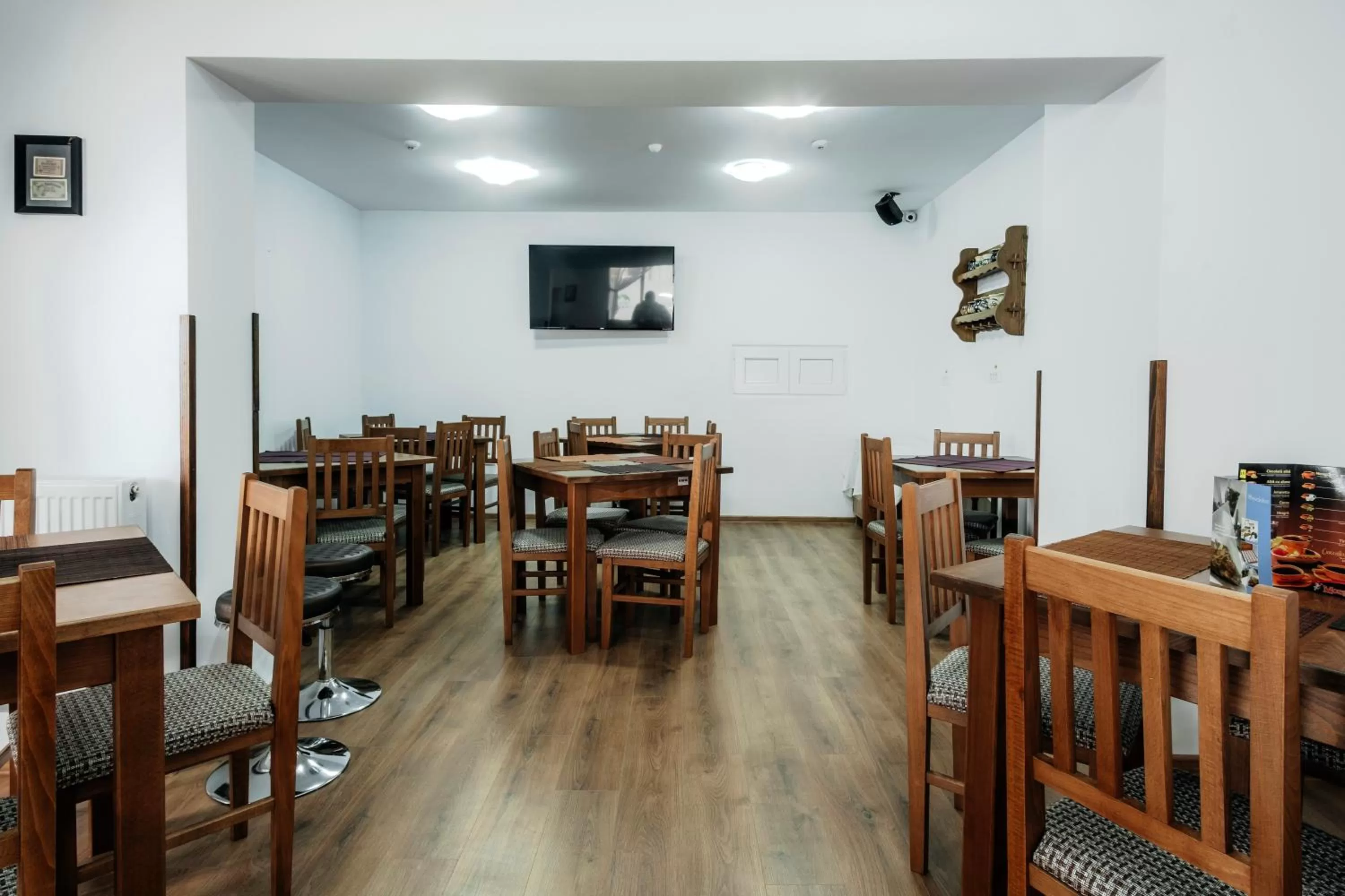 Dining area in Hotel Carpati