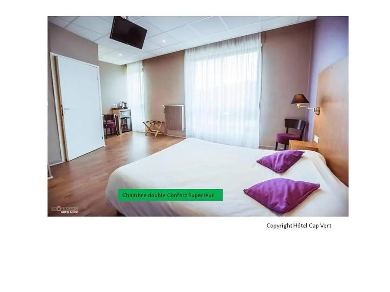 Photo of the whole room in Hôtel CAP VERT en Aveyron