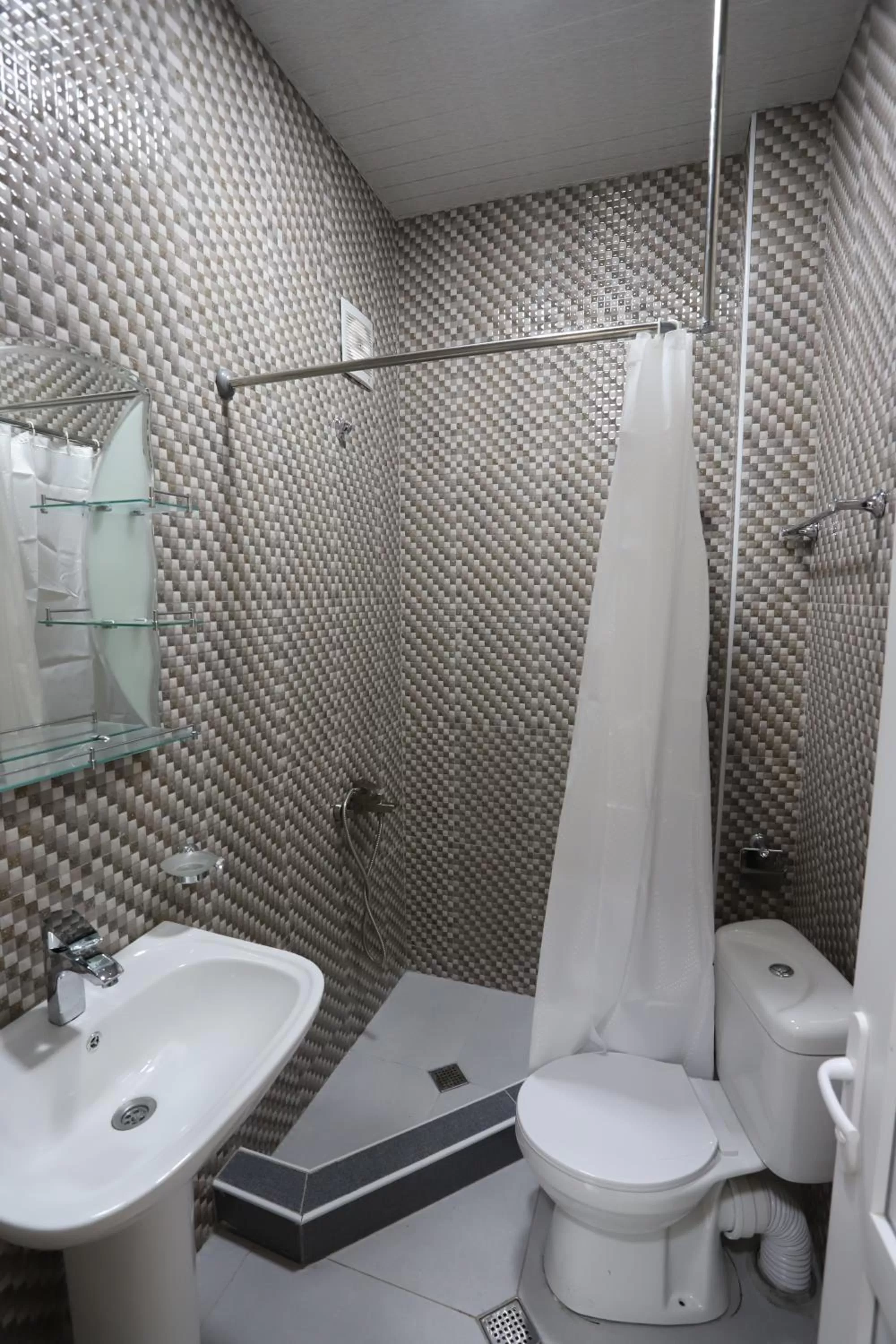 Toilet, Bathroom in Hotel Hollywood