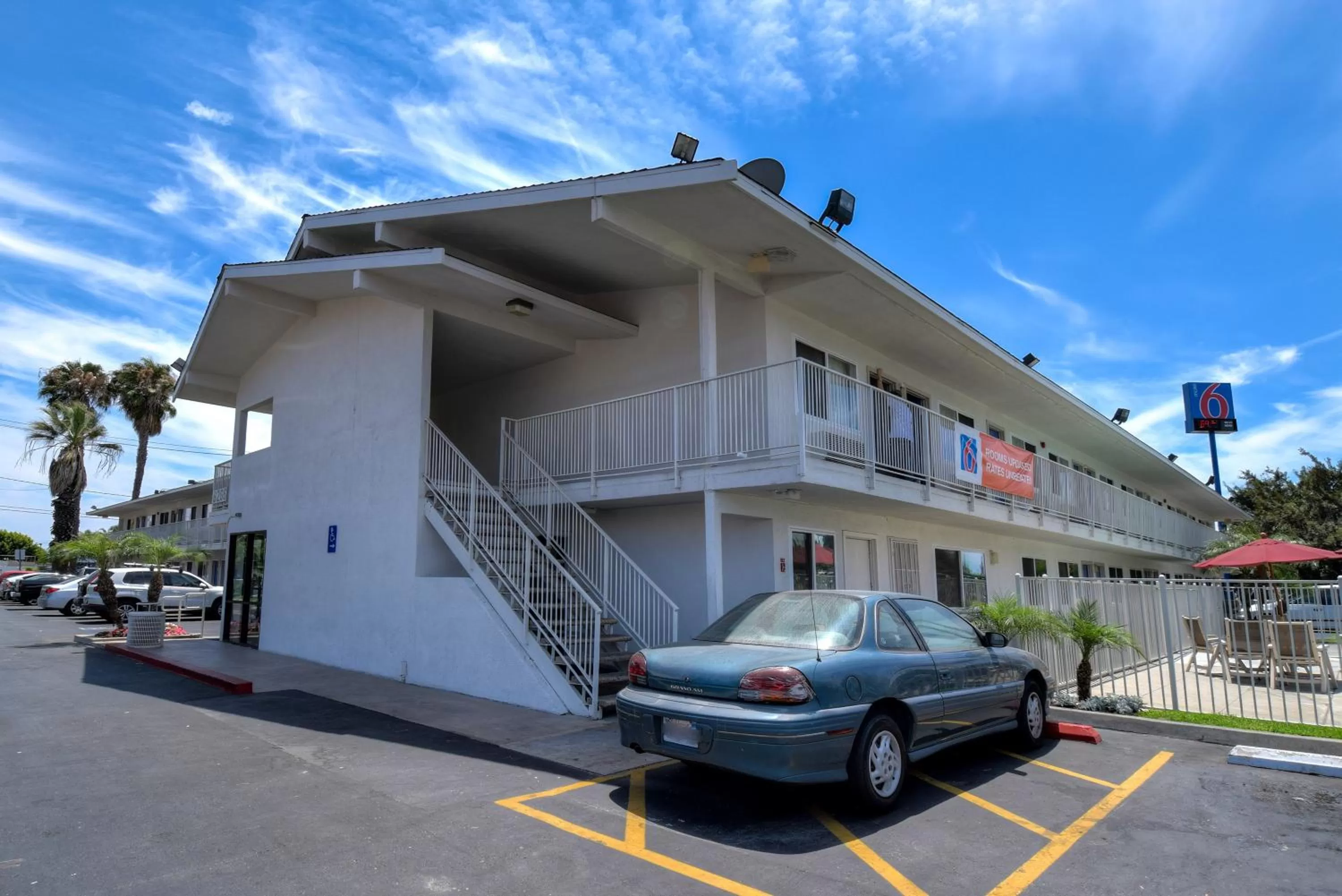 Facade/entrance in Motel 6-Westminster, CA - South - Long Beach Area