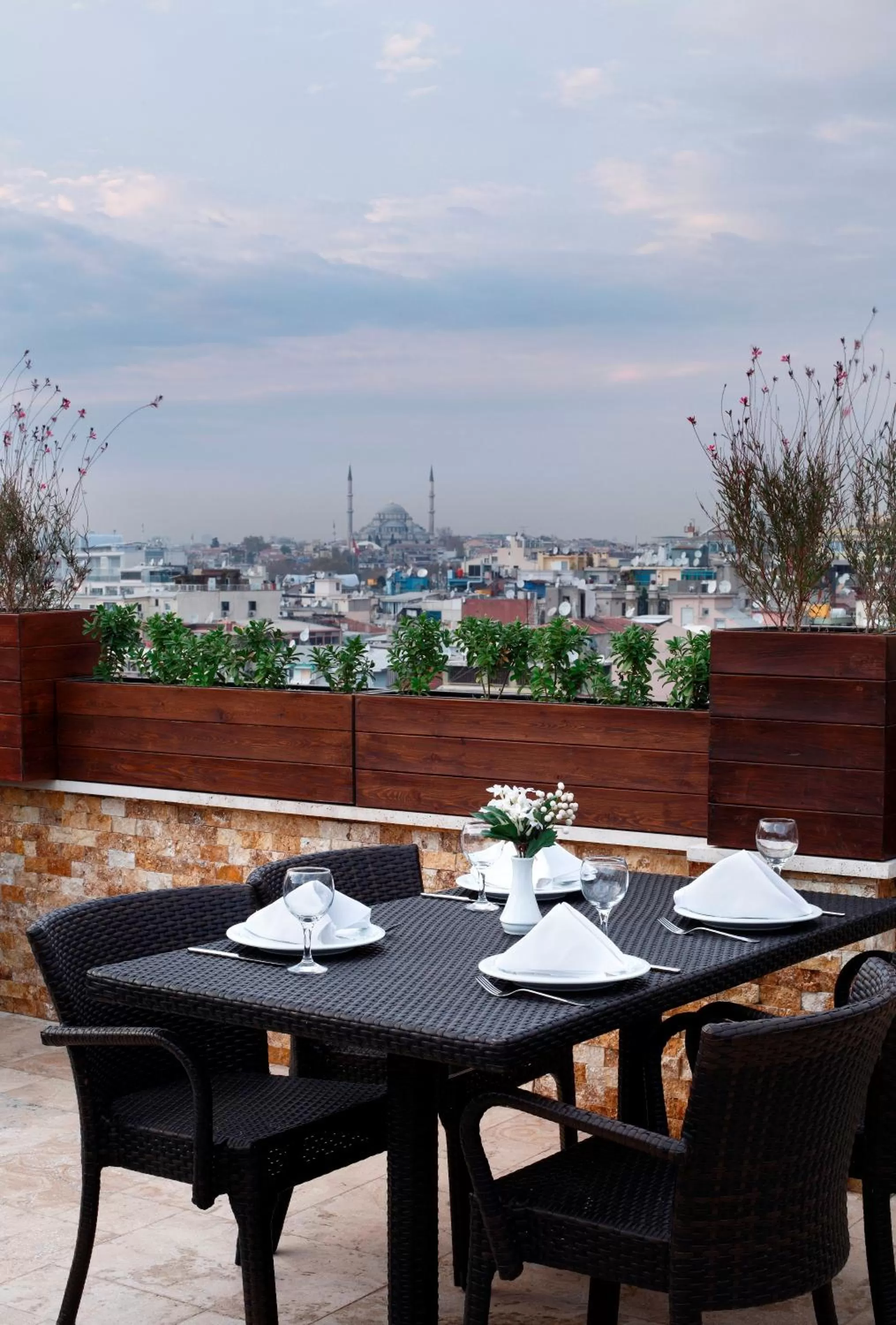 Balcony/Terrace in Darkhill Hotel