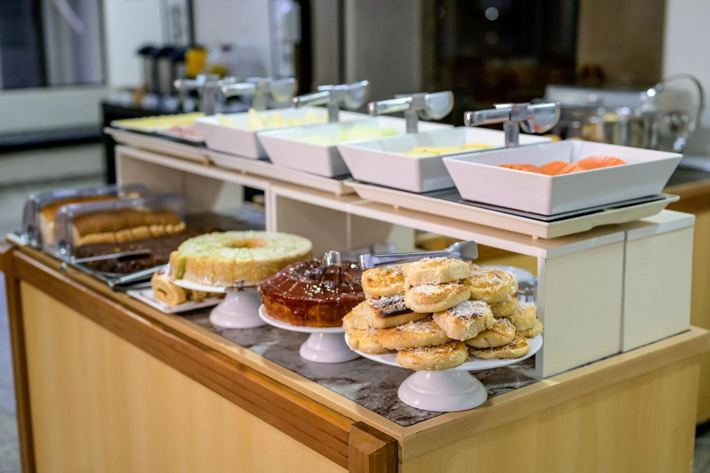 Buffet breakfast in Dan Inn São Paulo Higienópolis by Nacional Inn - PRÓXIMO À AV PAULISTA