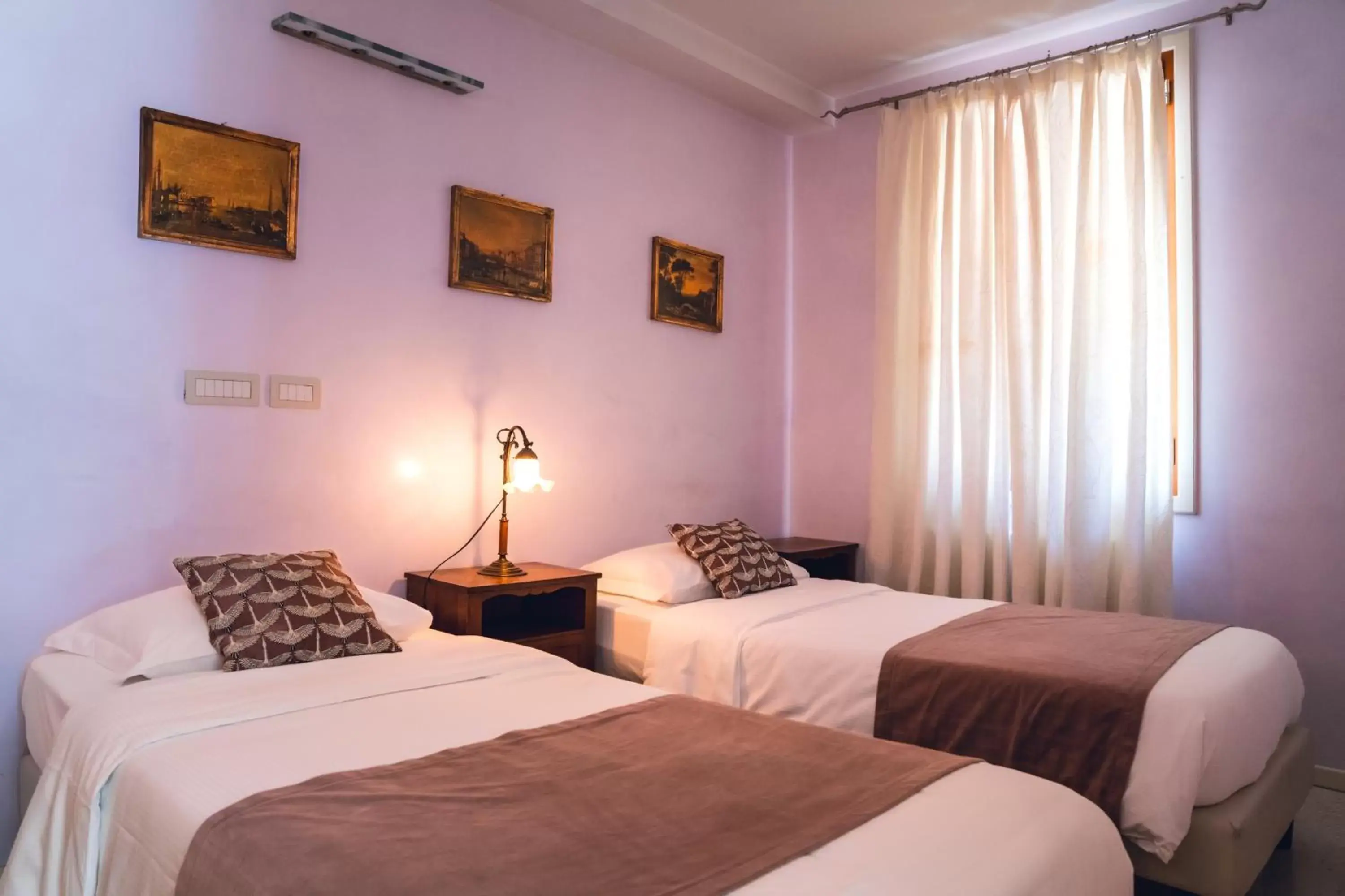 Superior Suite in Palazzo San Luca Superior Suite in Palazzo San Luca