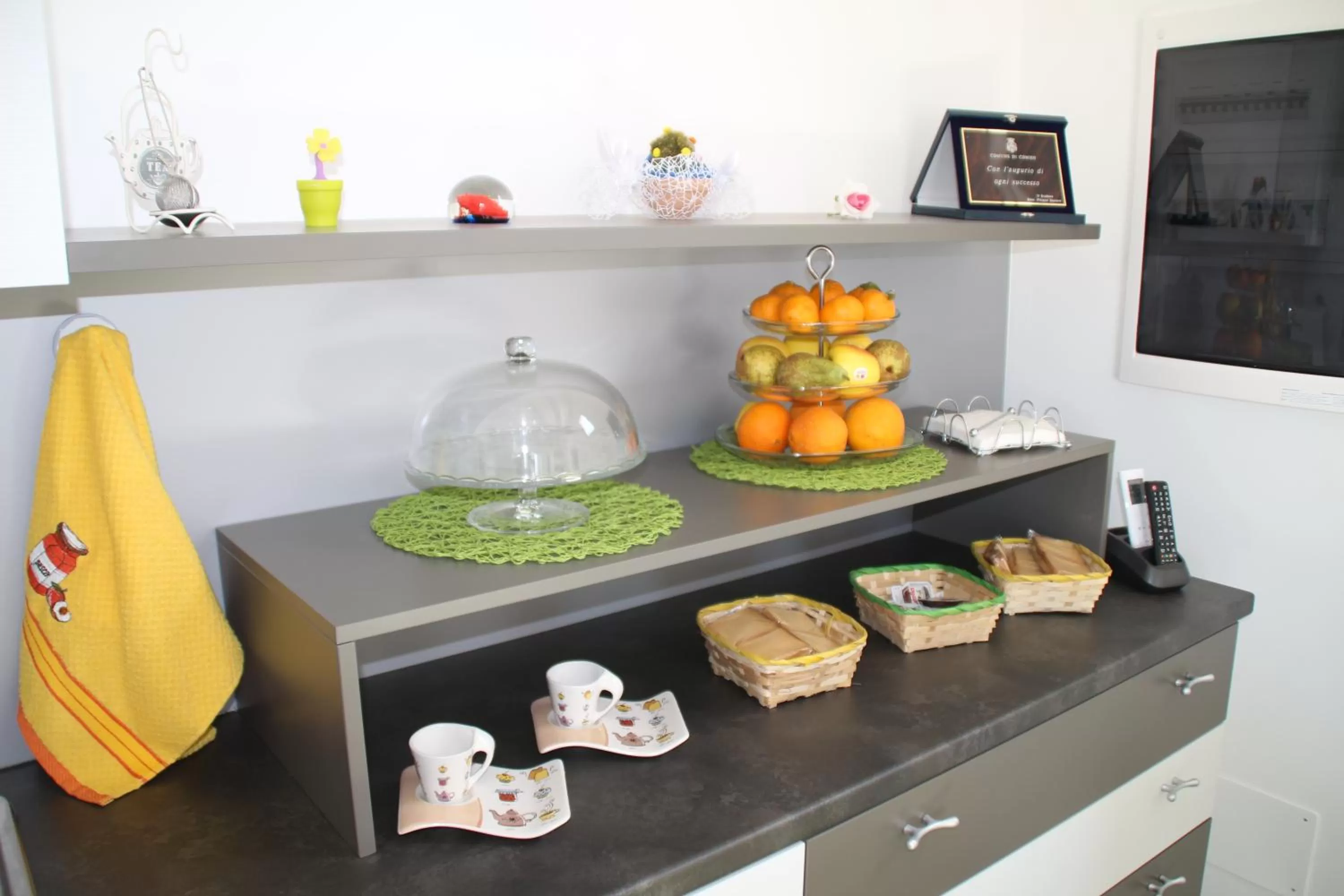 Communal kitchen in la Terrazza B&B