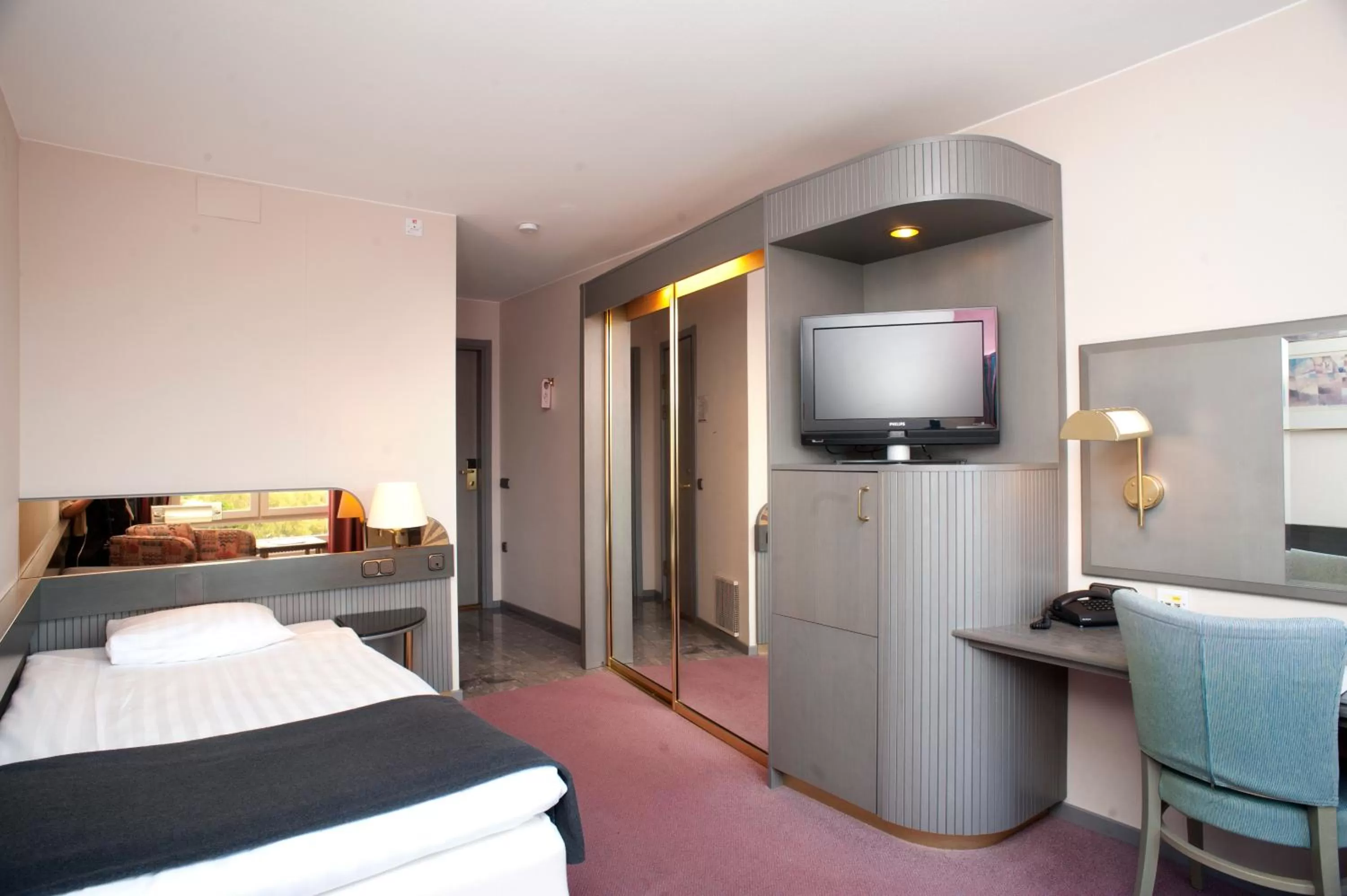 Bedroom, Bed in Memory Hotel