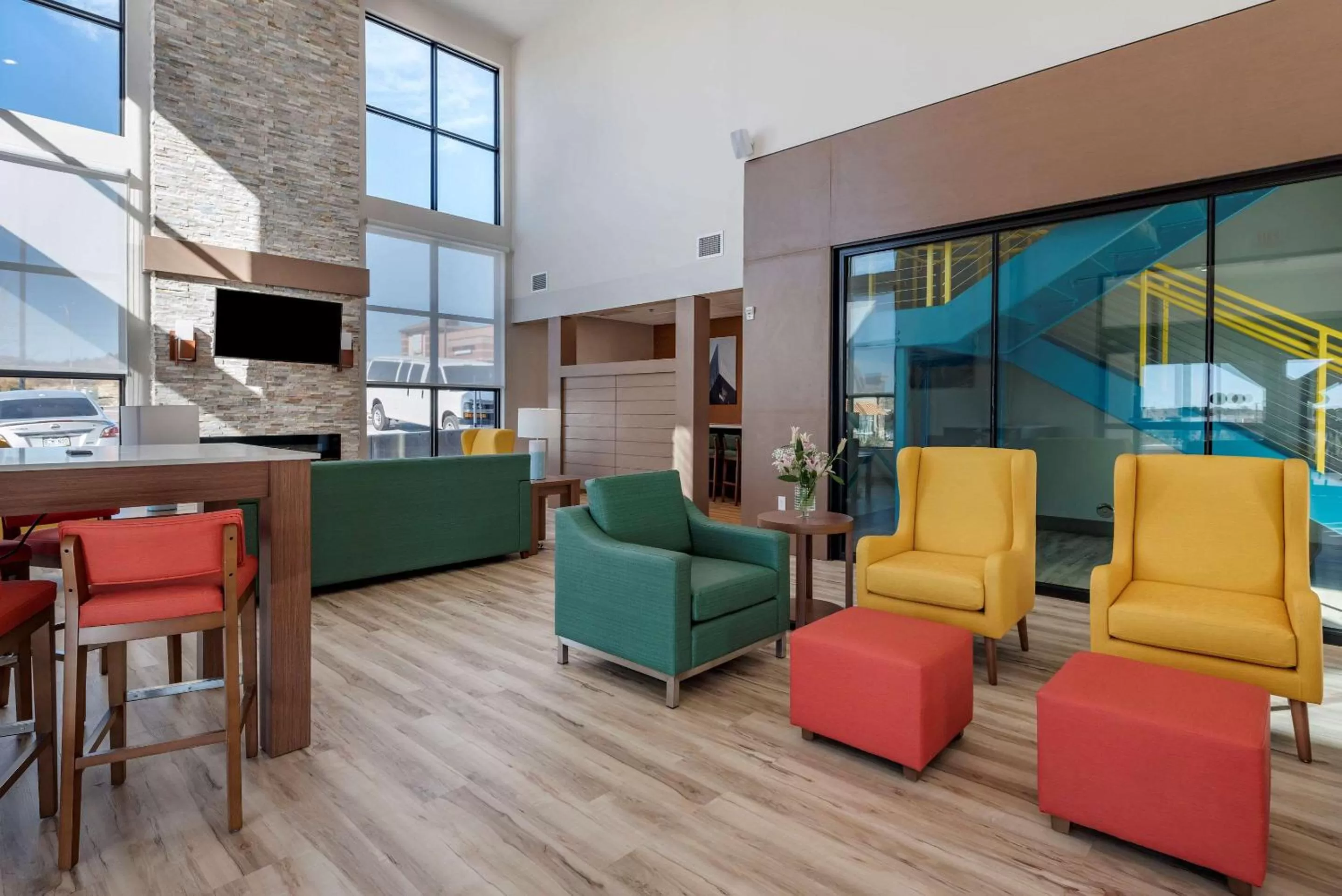 Lobby or reception in Comfort Suites Colorado Springs East - Medical Center Area