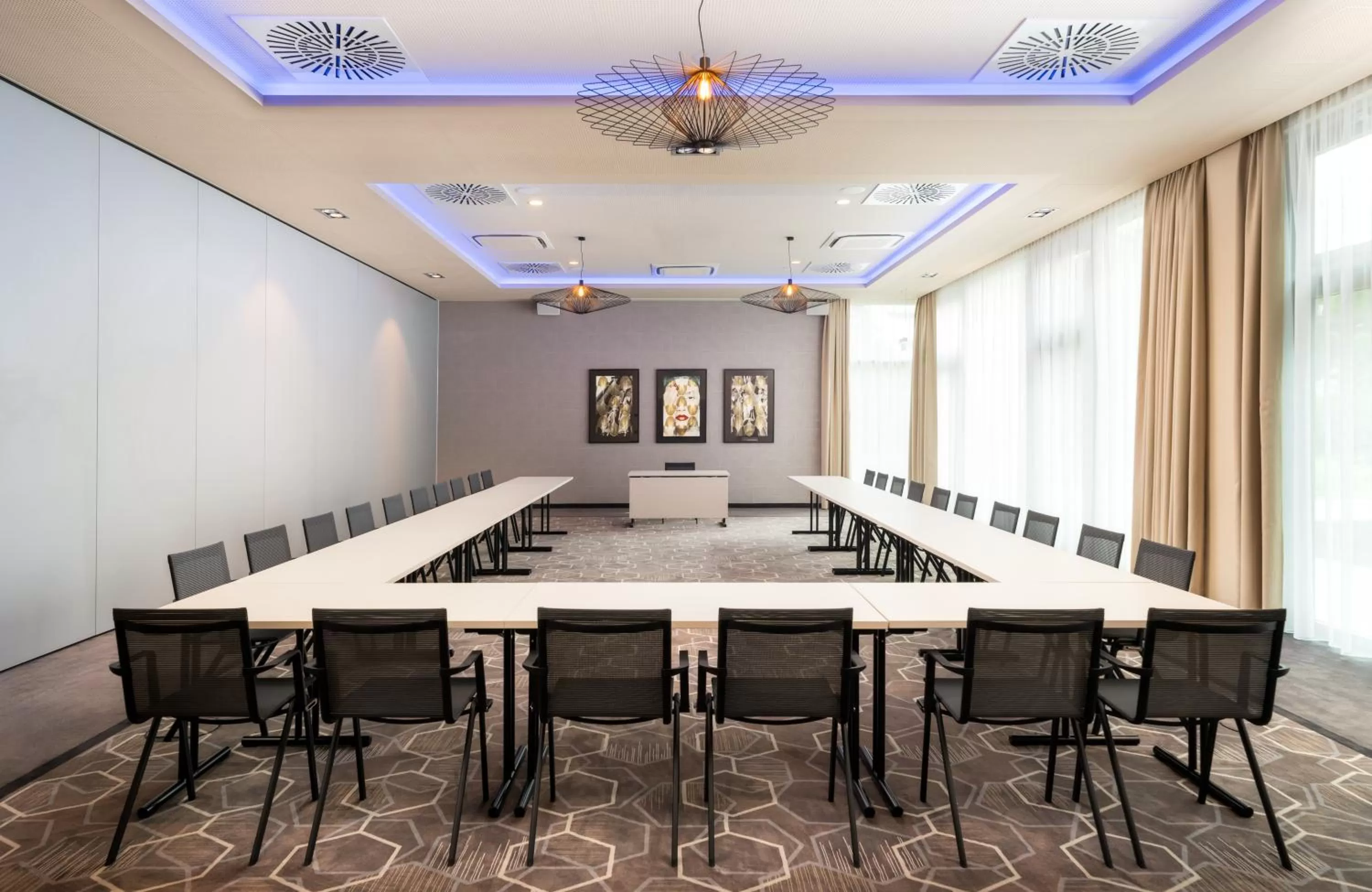 Meeting/conference room in Leonardo Royal Hotel Cologne Bonn Airport