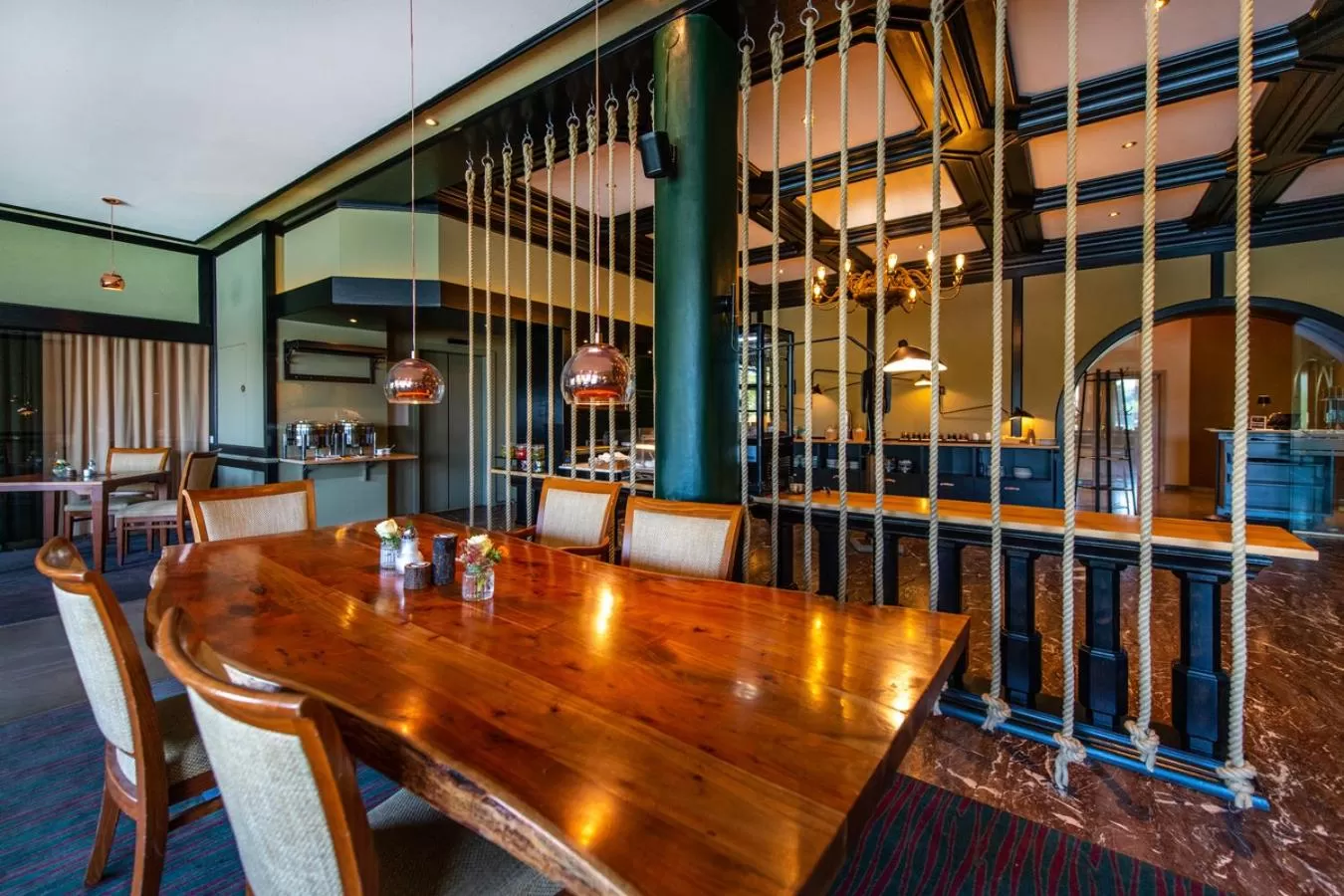 Restaurant/places to eat in Diehls Hotel