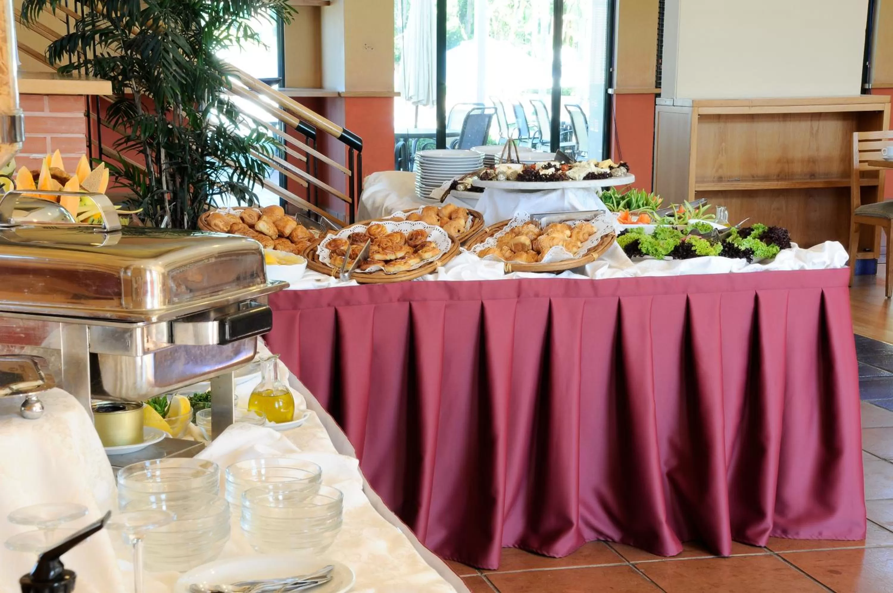 Breakfast, Food in Country Lodge Hotel & Resort Beirut