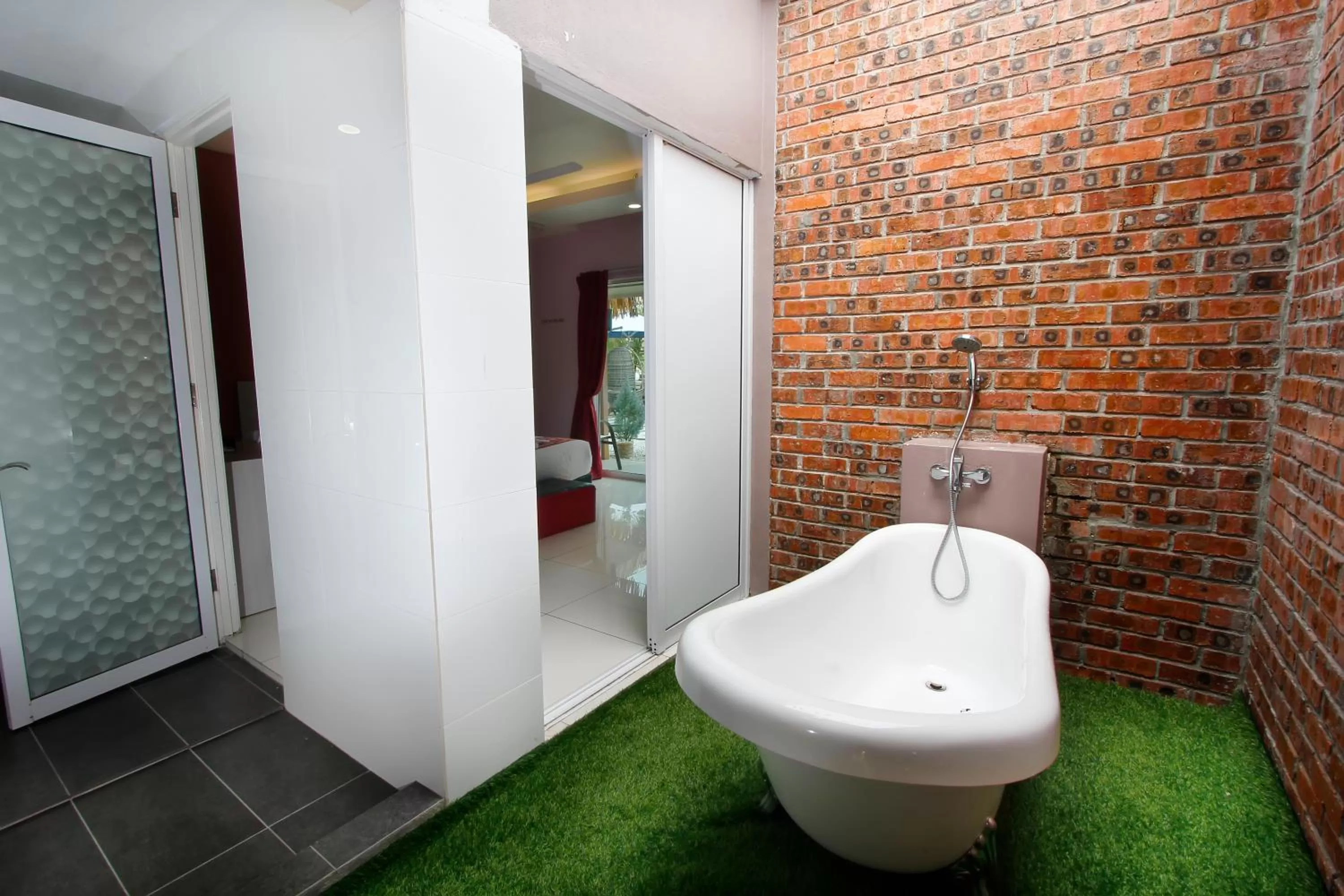 Bath in Lavigo Resort