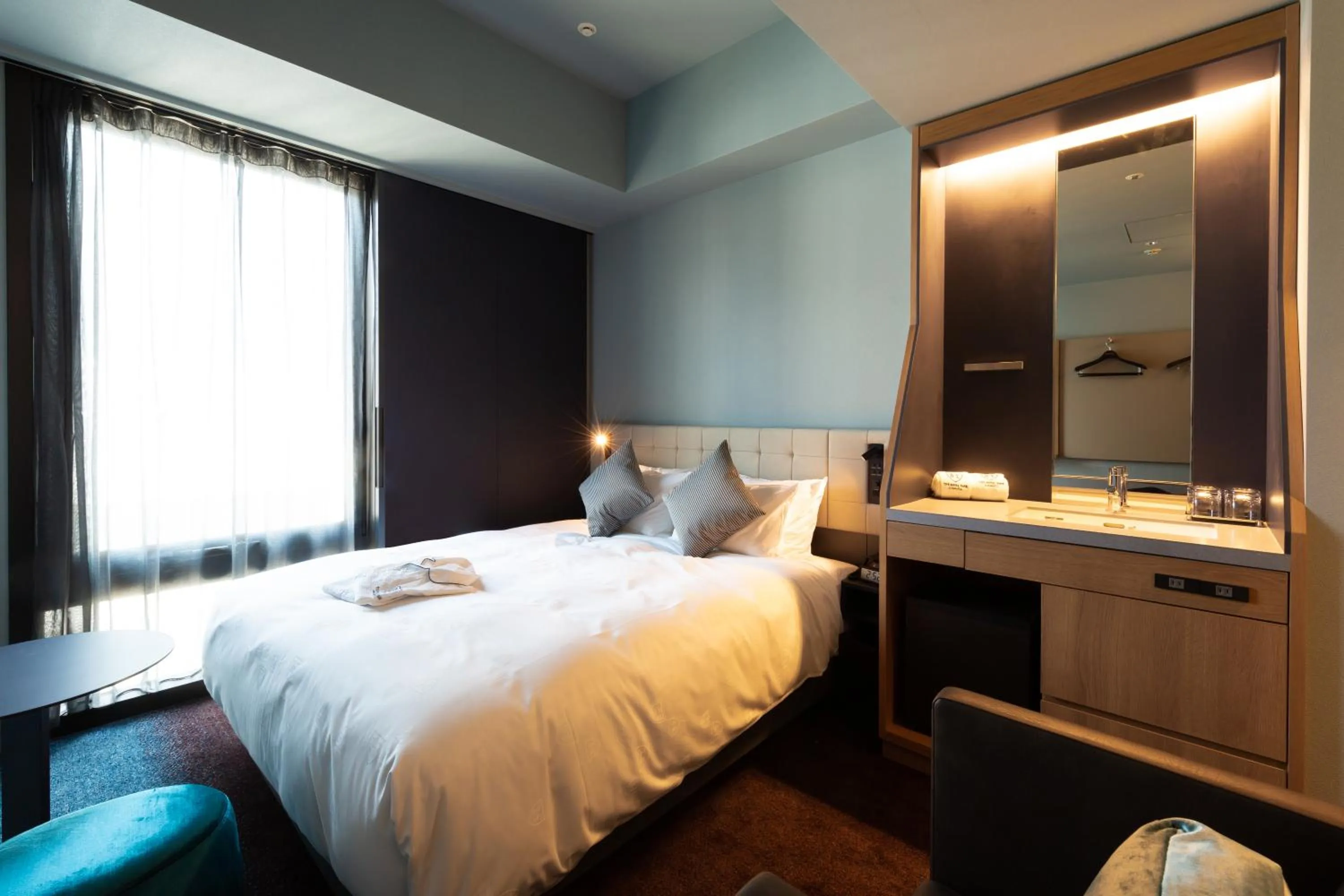 Bed in The Royal Park Canvas - Ginza 8