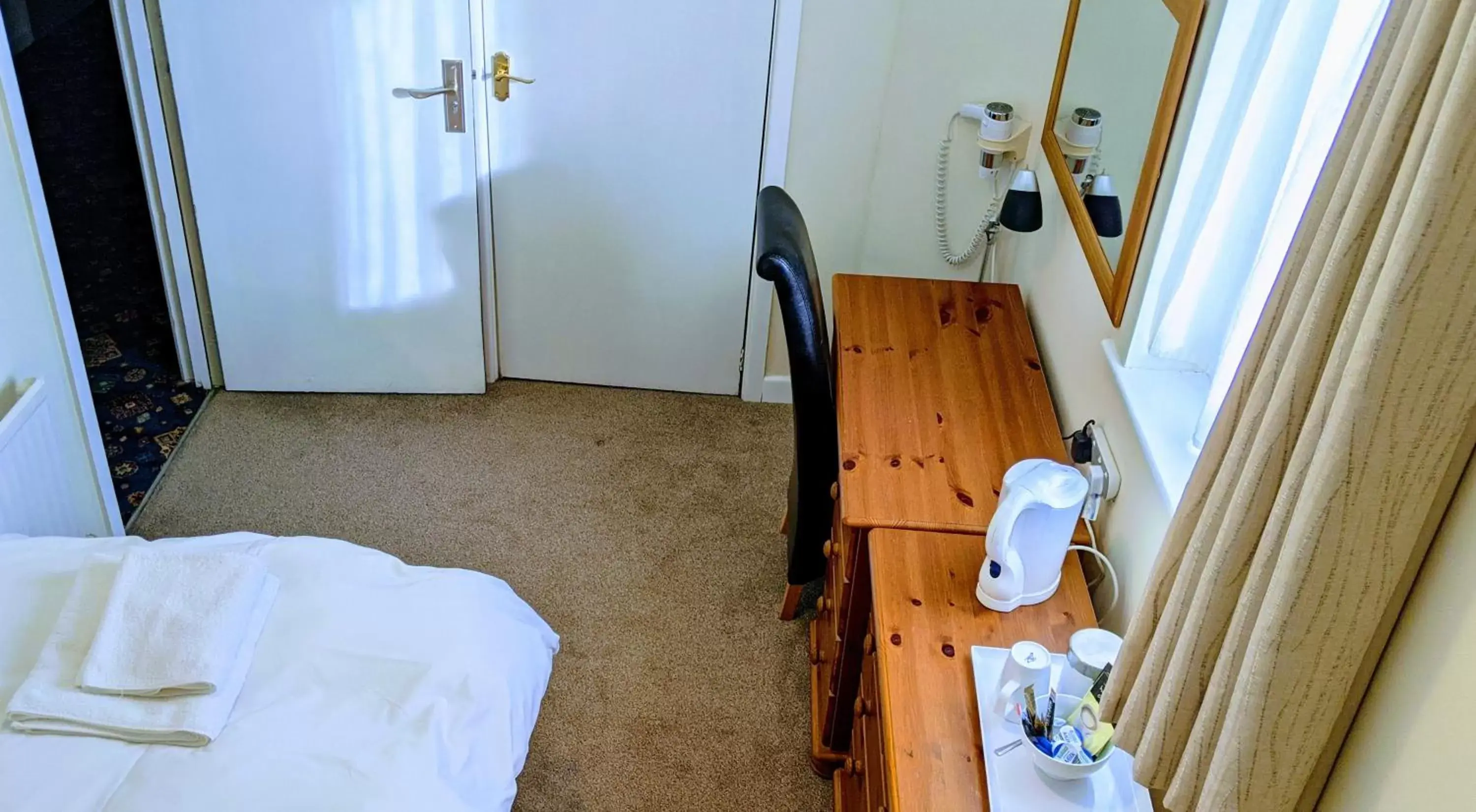 Room 6 - single occupancy in Ivybridge Guesthouse Room 6 - single occupancy in Ivybridge Guesthouse