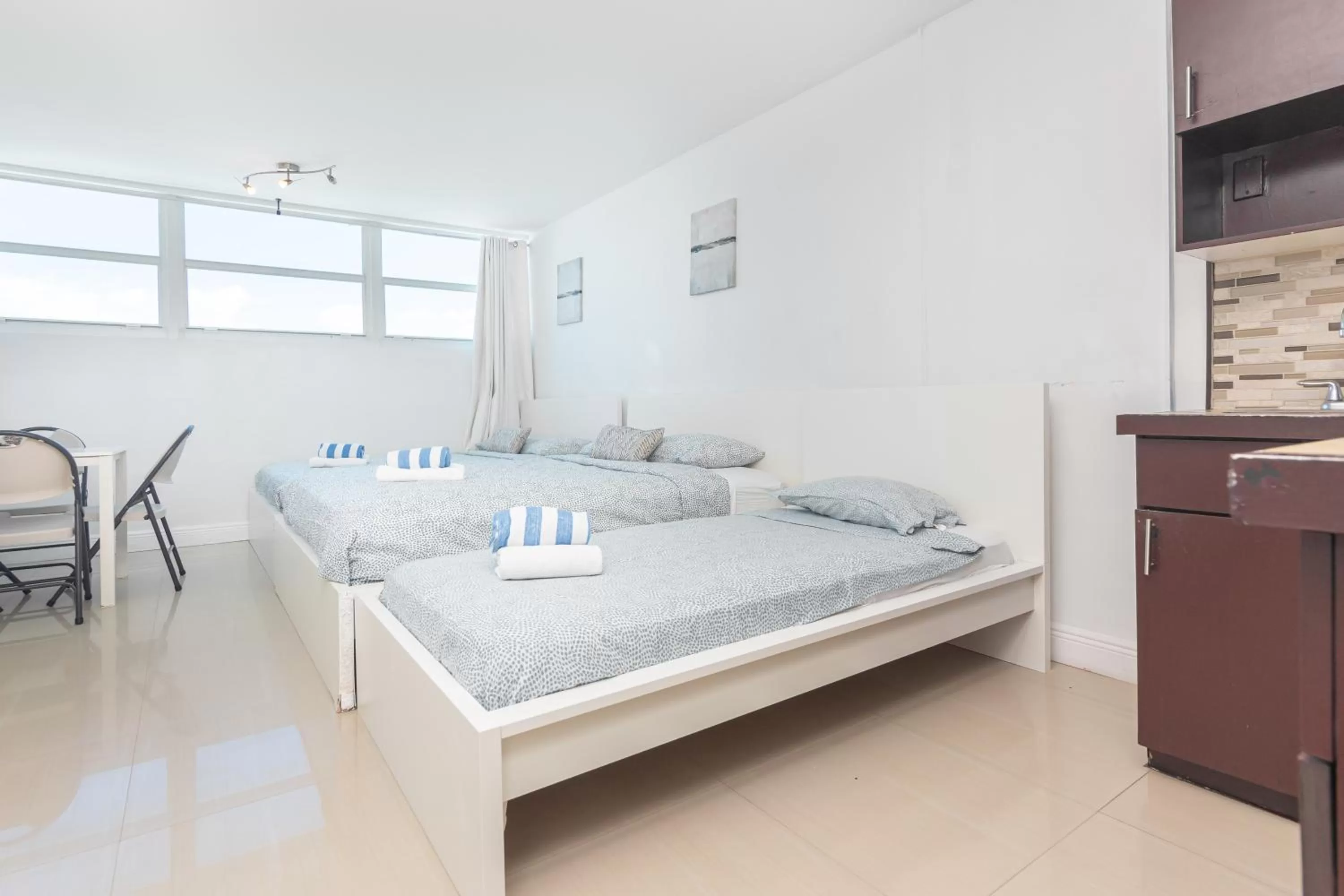 Photo of the whole room, Bed in Girasole Rentals