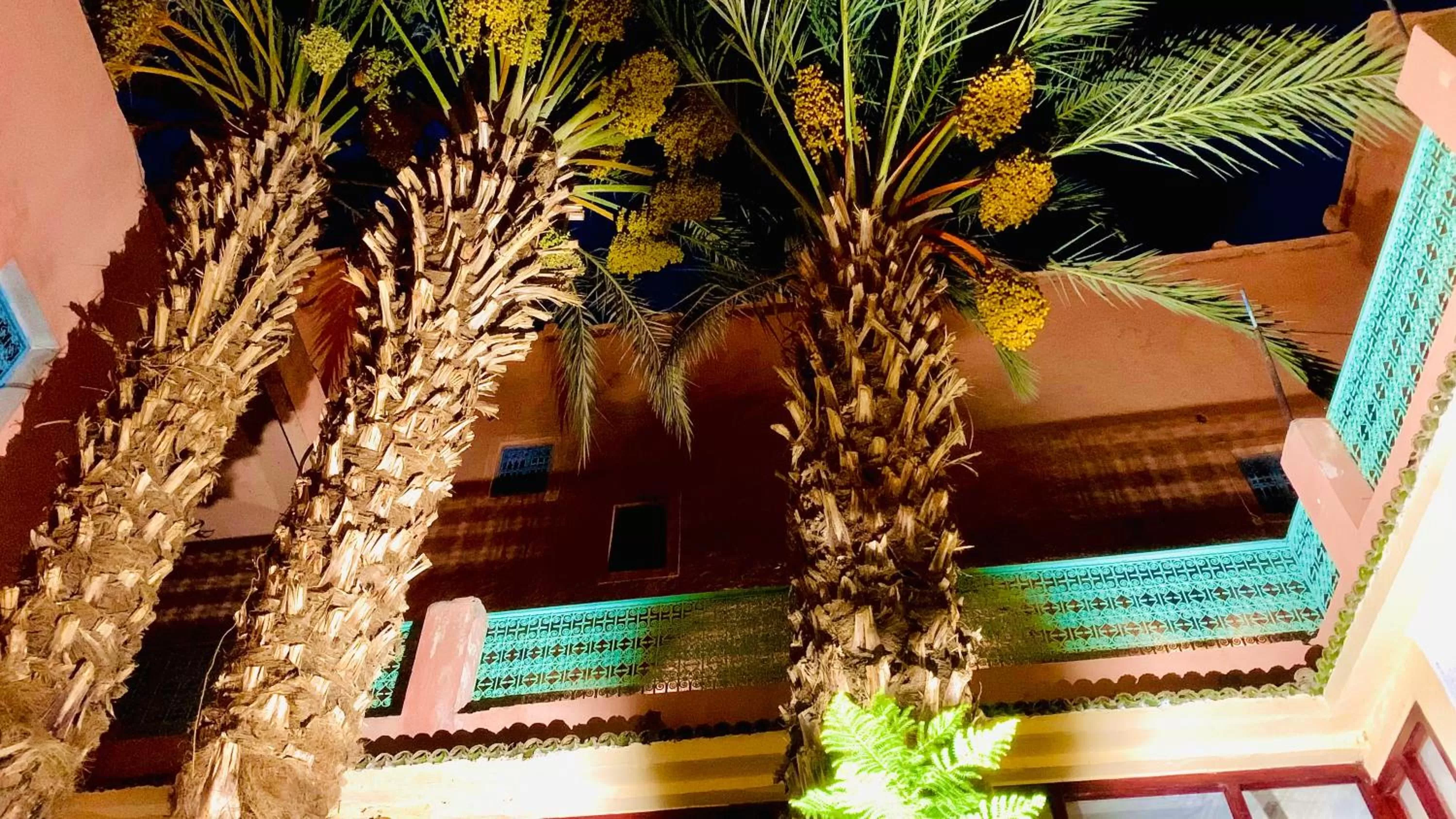 Night in Hotel Restaurant La Kasbah