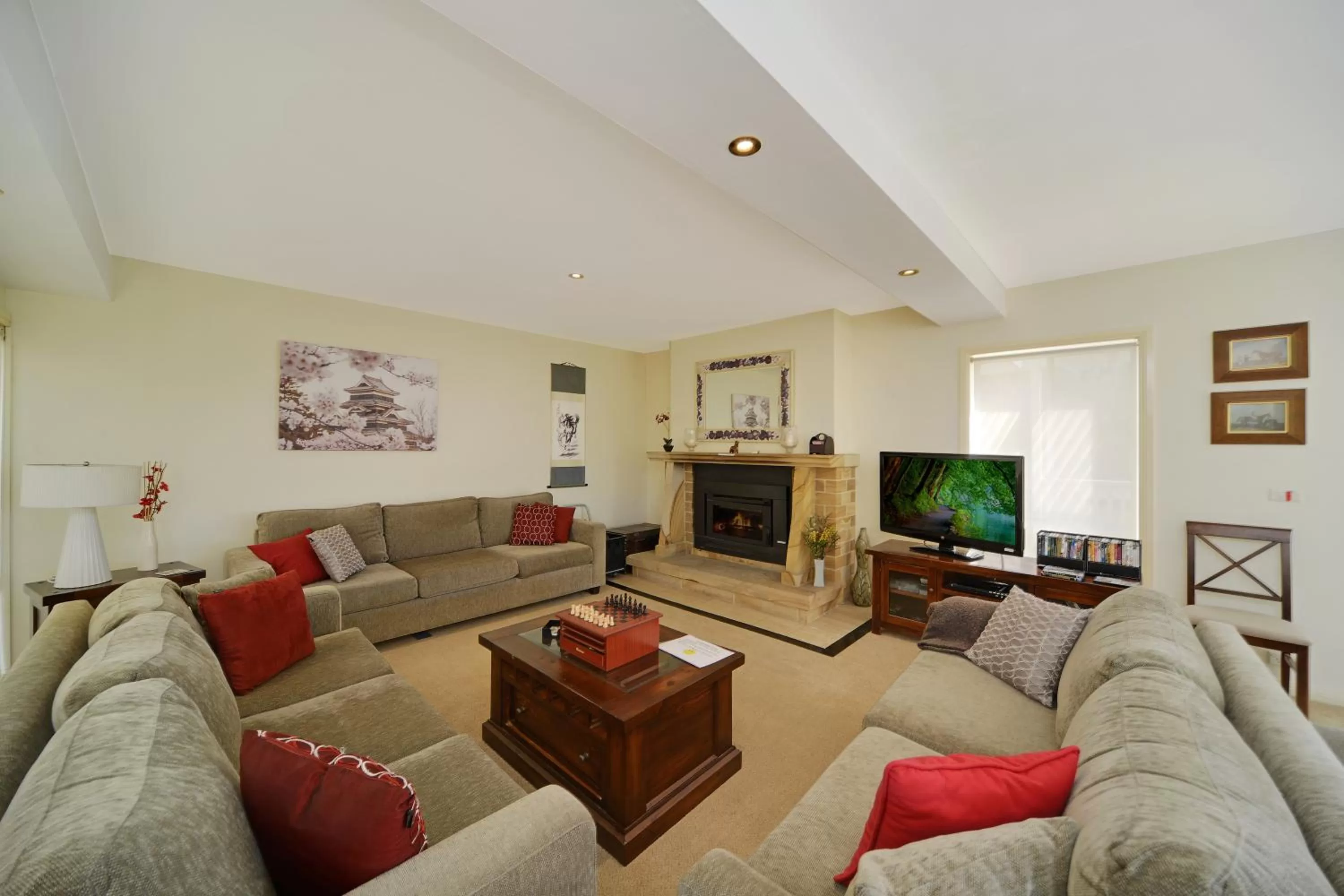 Living room in Bundanoon Lodge
