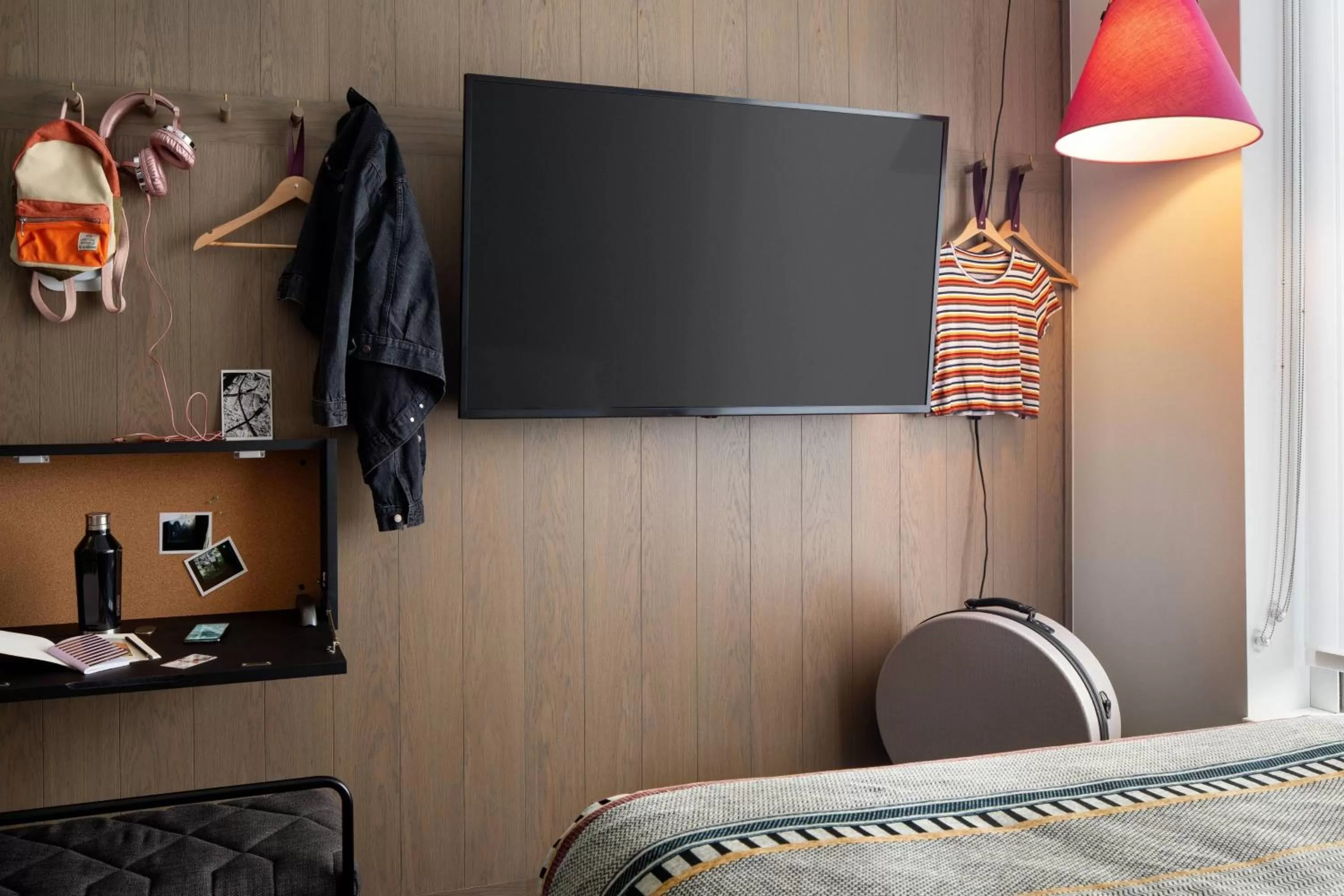 Photo of the whole room in Moxy Austin - University