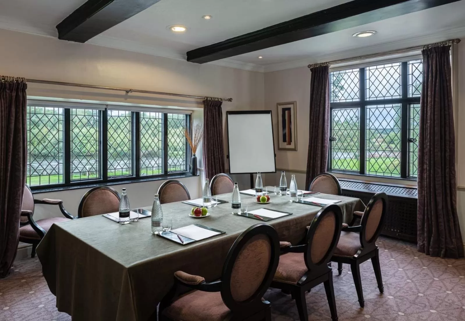 Business facilities in The Priest House On The River