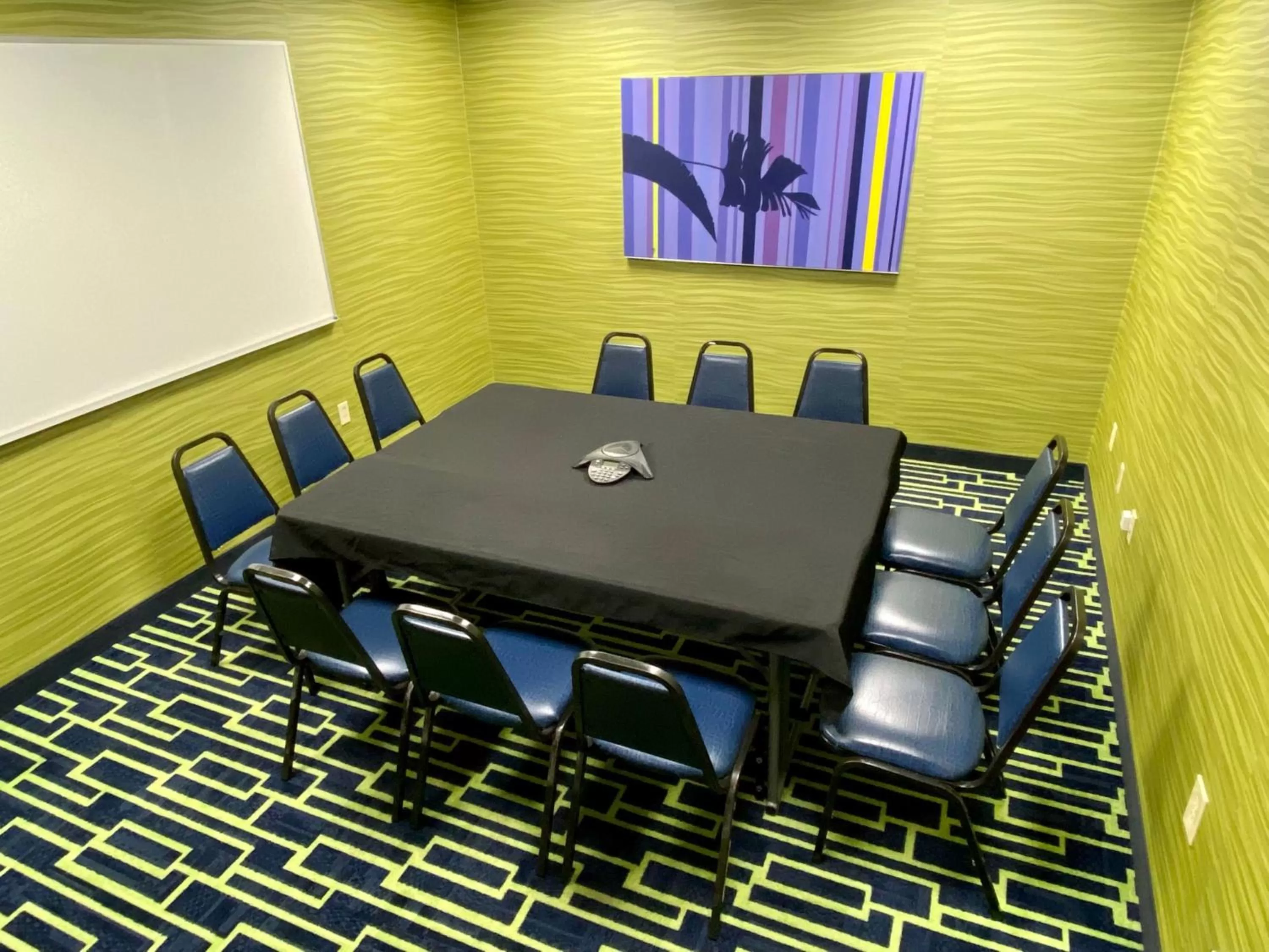 Meeting/conference room in Holiday Inn Express & Suites Plant City by IHG