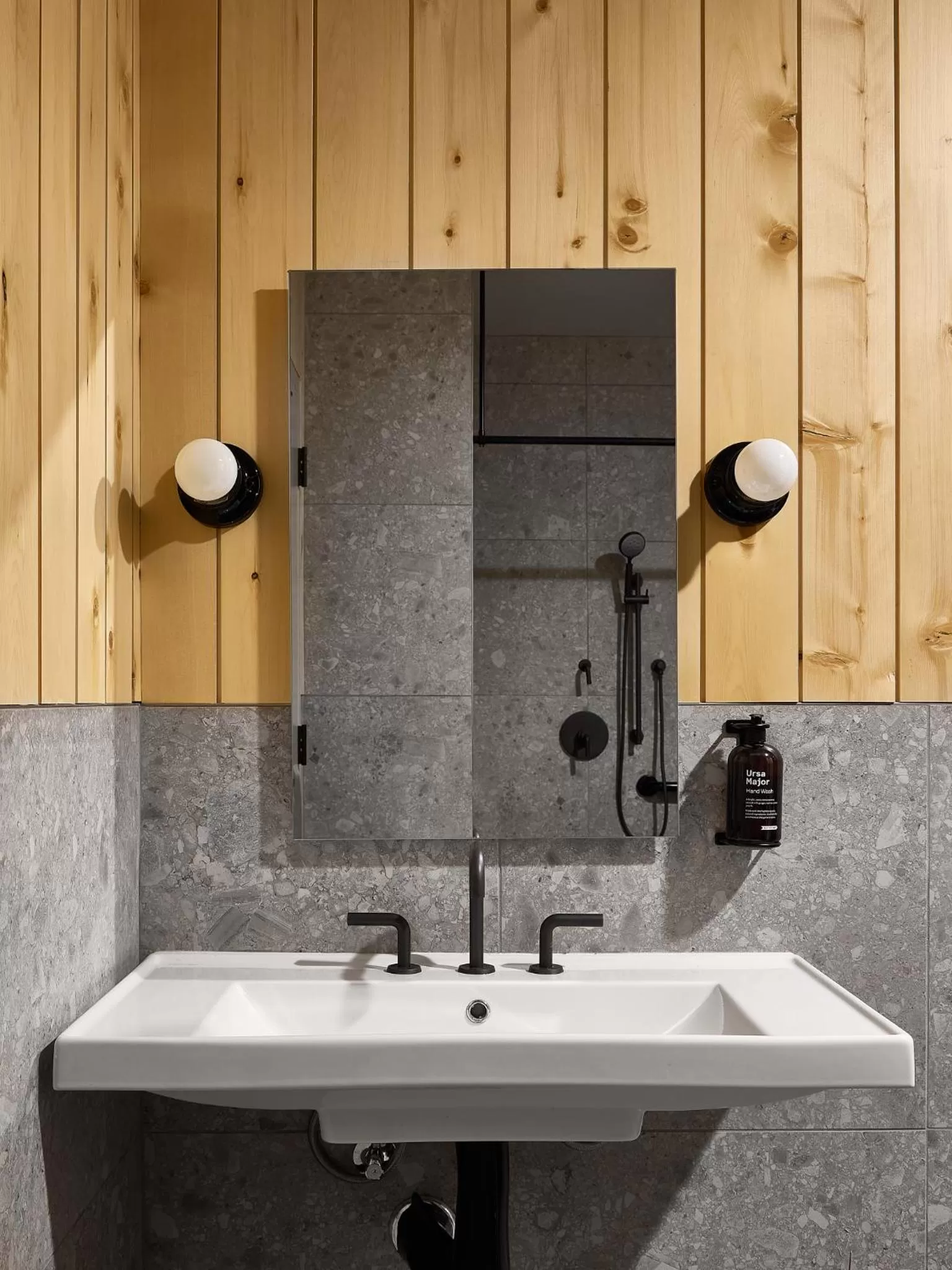 Lobby or reception in AutoCamp Zion