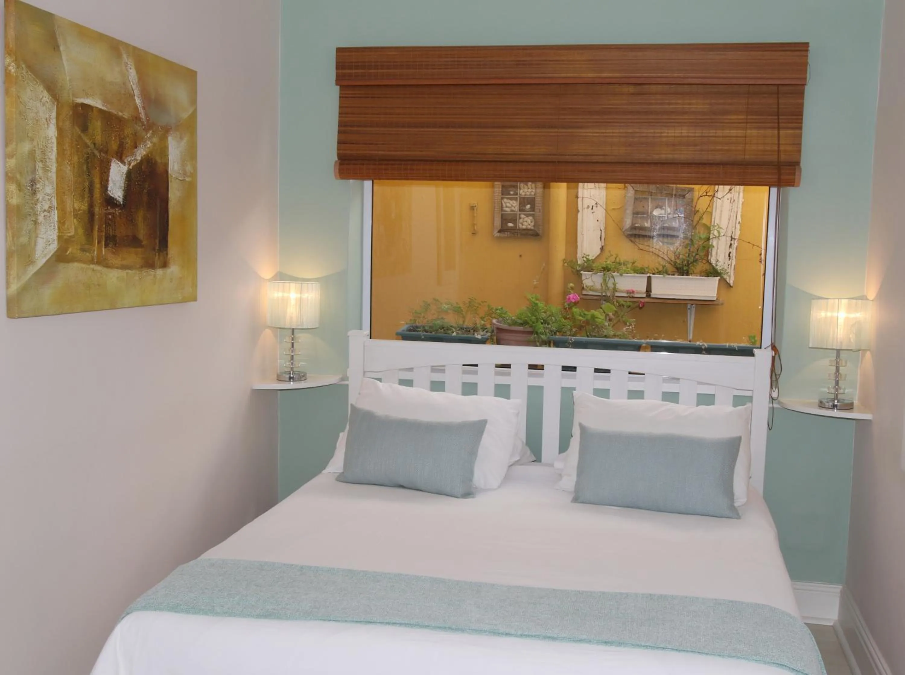 Bedroom, Bed in Dolphin Inn Guesthouse