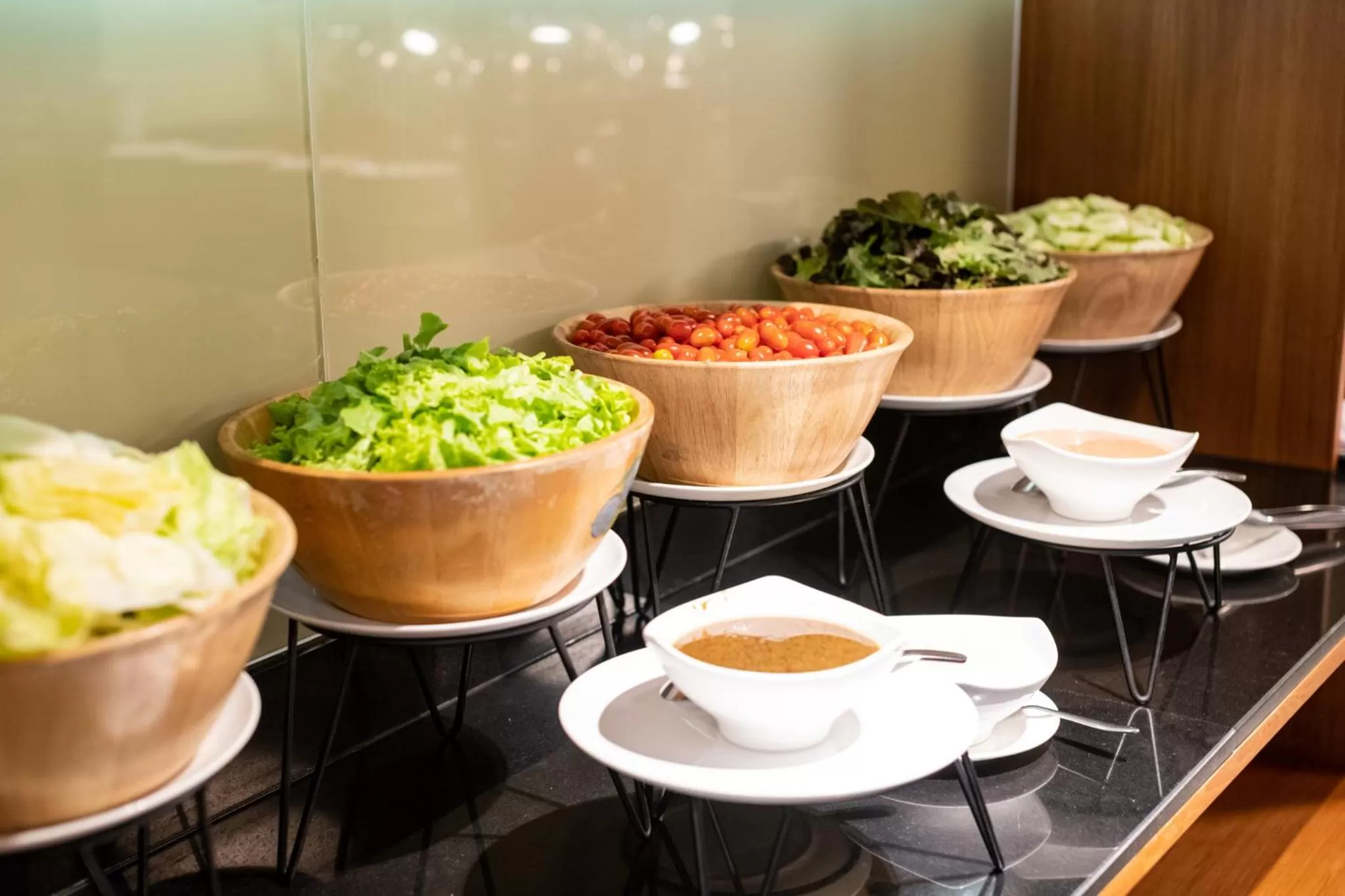 Restaurant/places to eat in S Ratchada Leisure Hotel