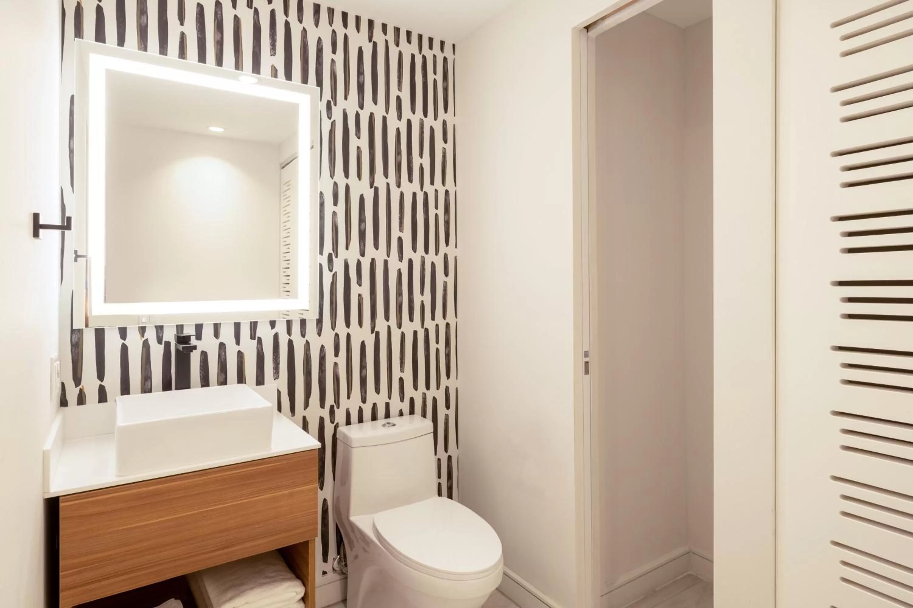 Bathroom in Atwell Suites Miami Brickell by IHG