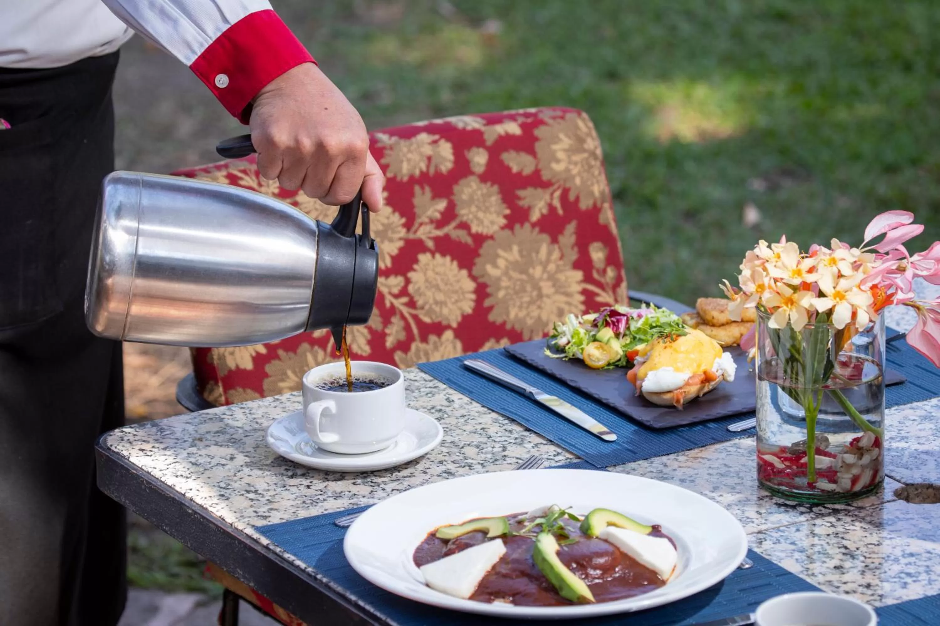 Coffee/tea facilities in Hosteria Las Quintas Hotel Restaurante Bar